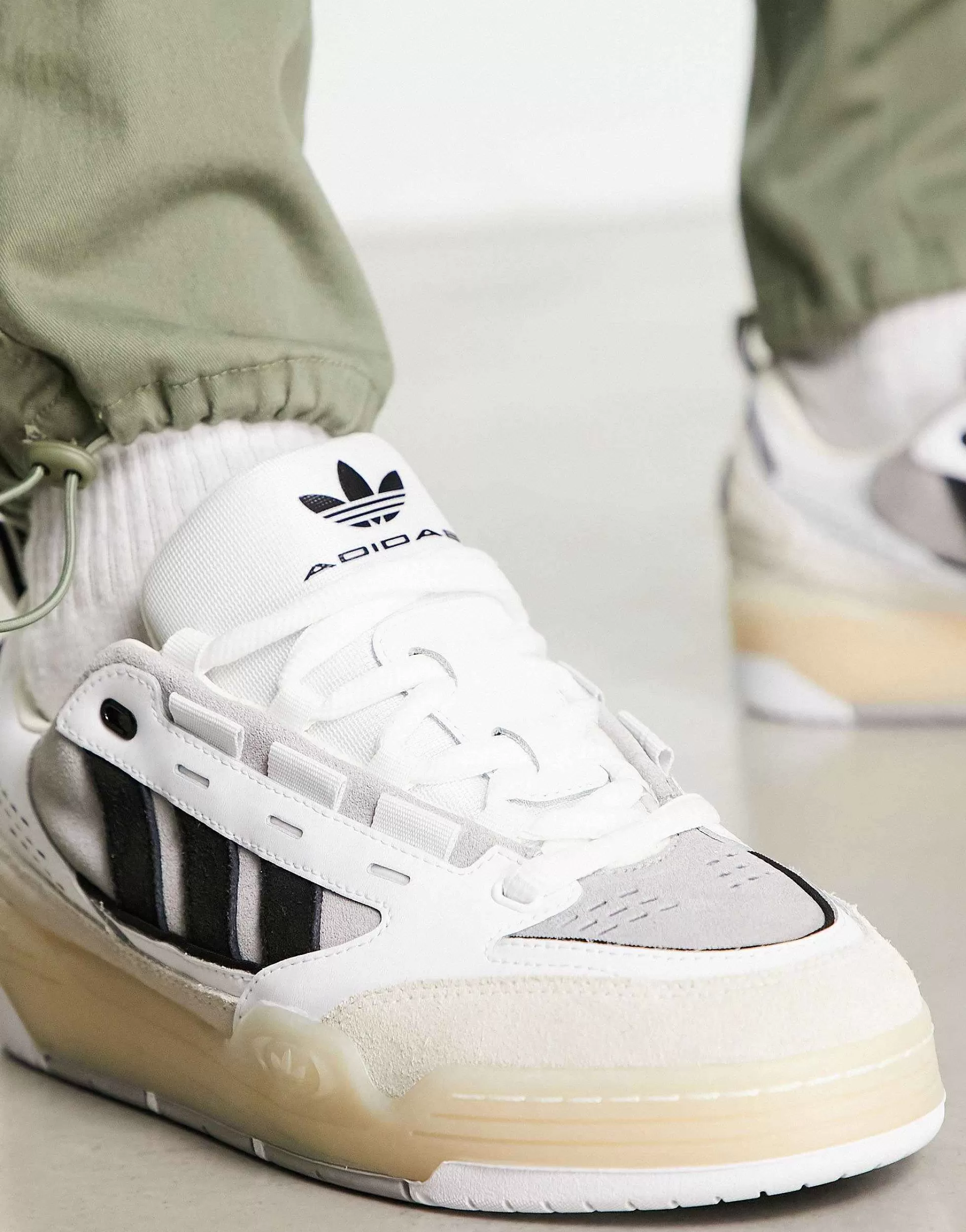 Men adidas Originals Adi2000 Trainers In And Grey