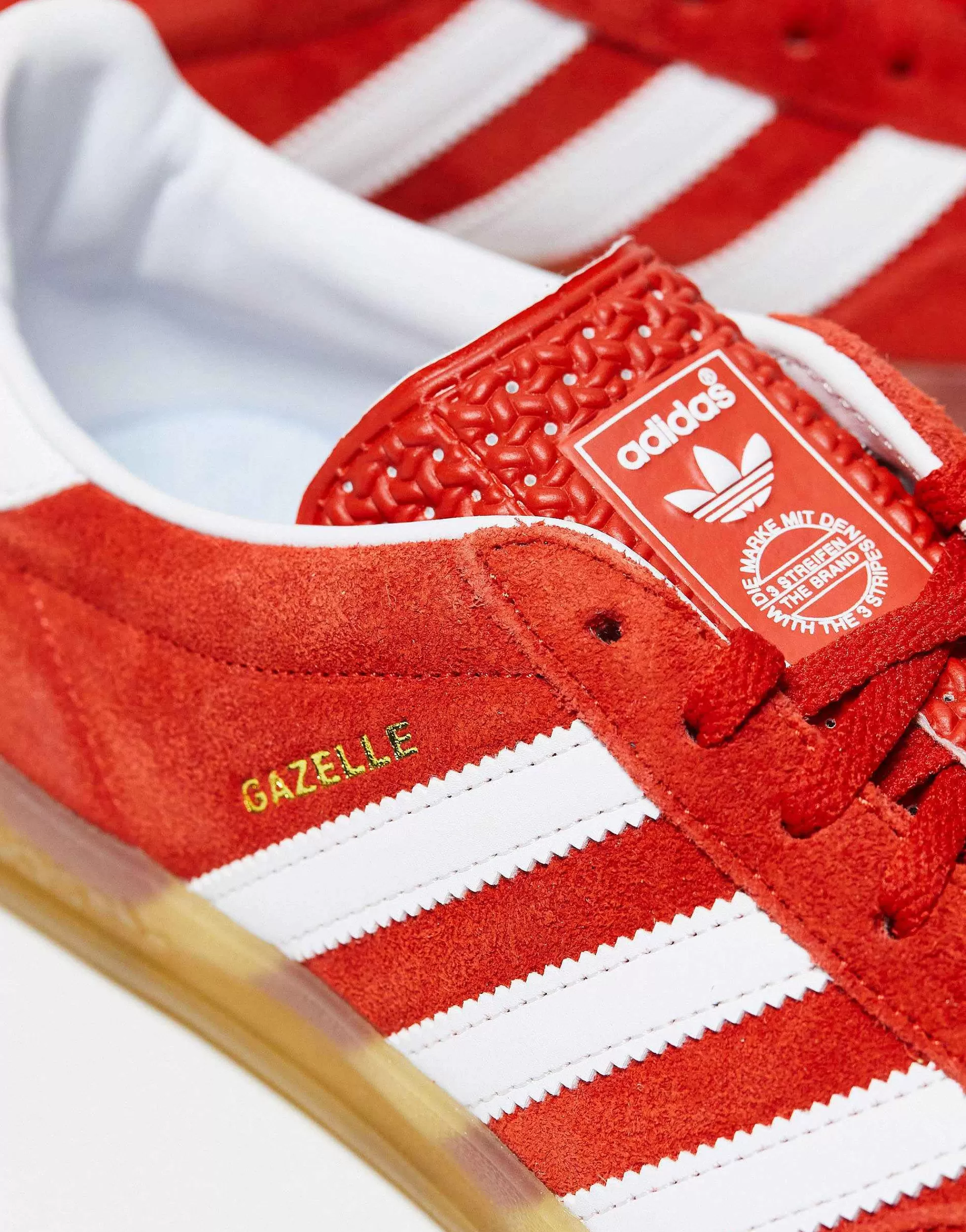 Women adidas Originals Gazelle Indoor Trainers In Red With Gum Sole