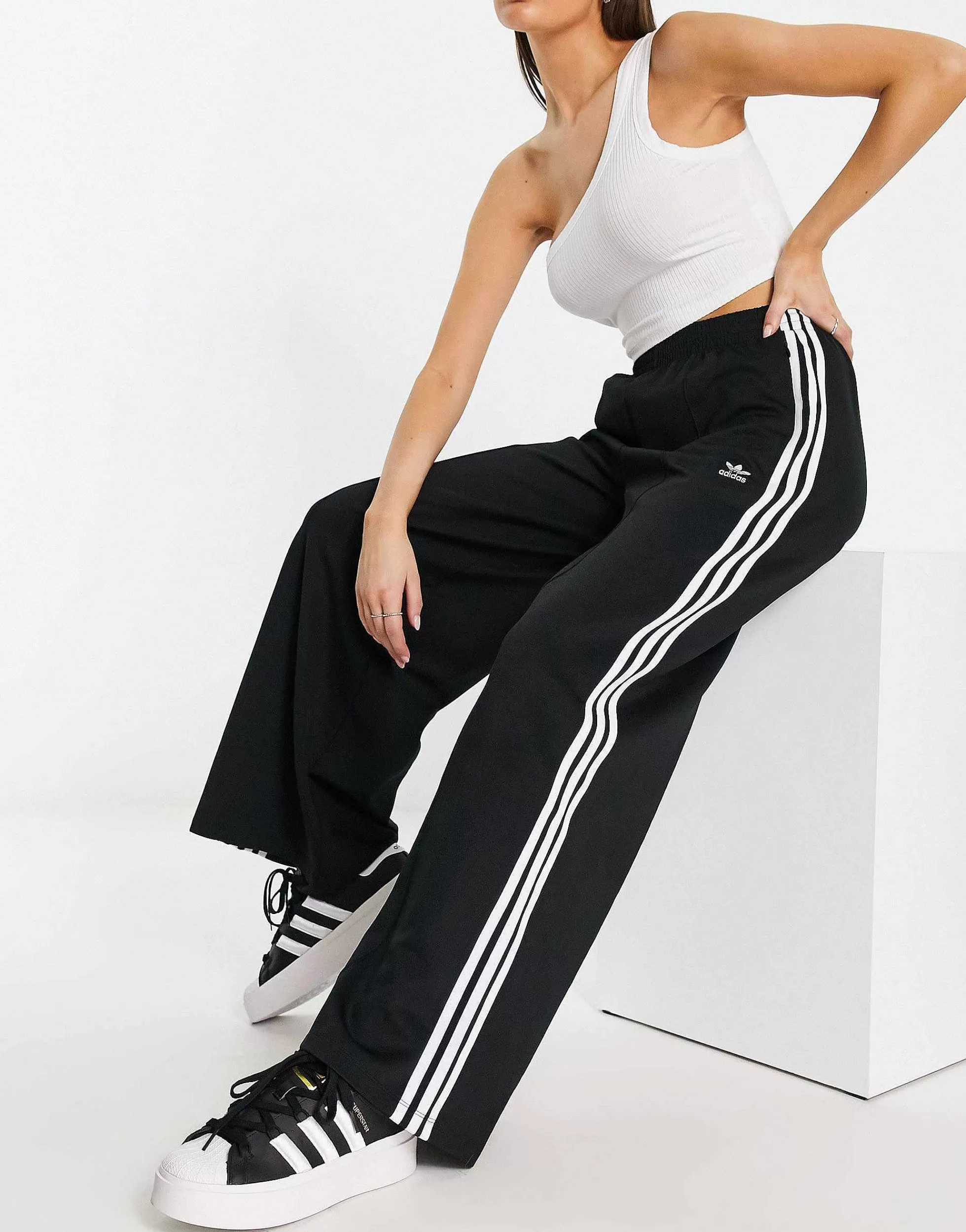 Women adidas Originals Relaxed Joggers In