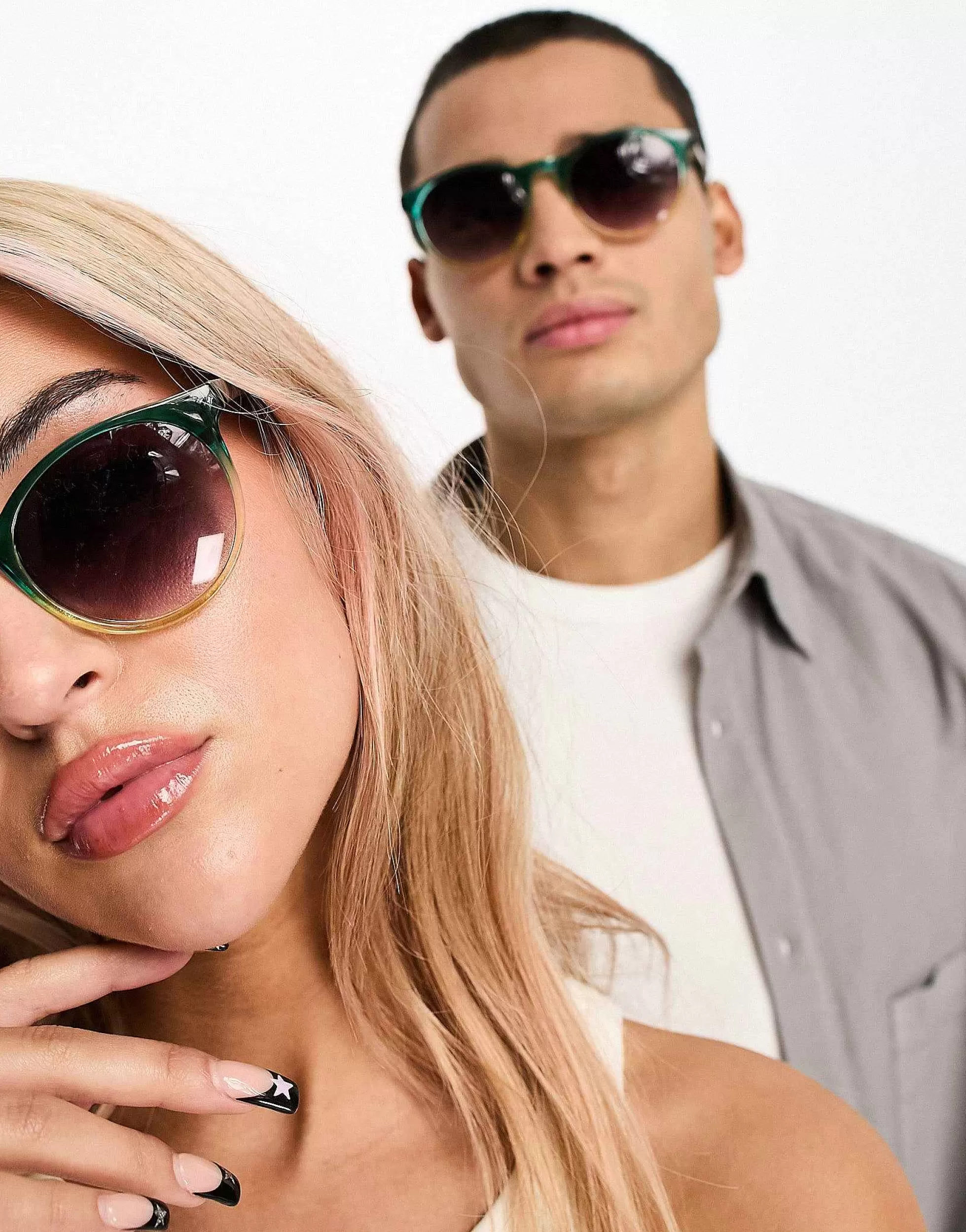 Men AJ Morgan Grad School Retro Round Festival Sunglasses In Two-Tone