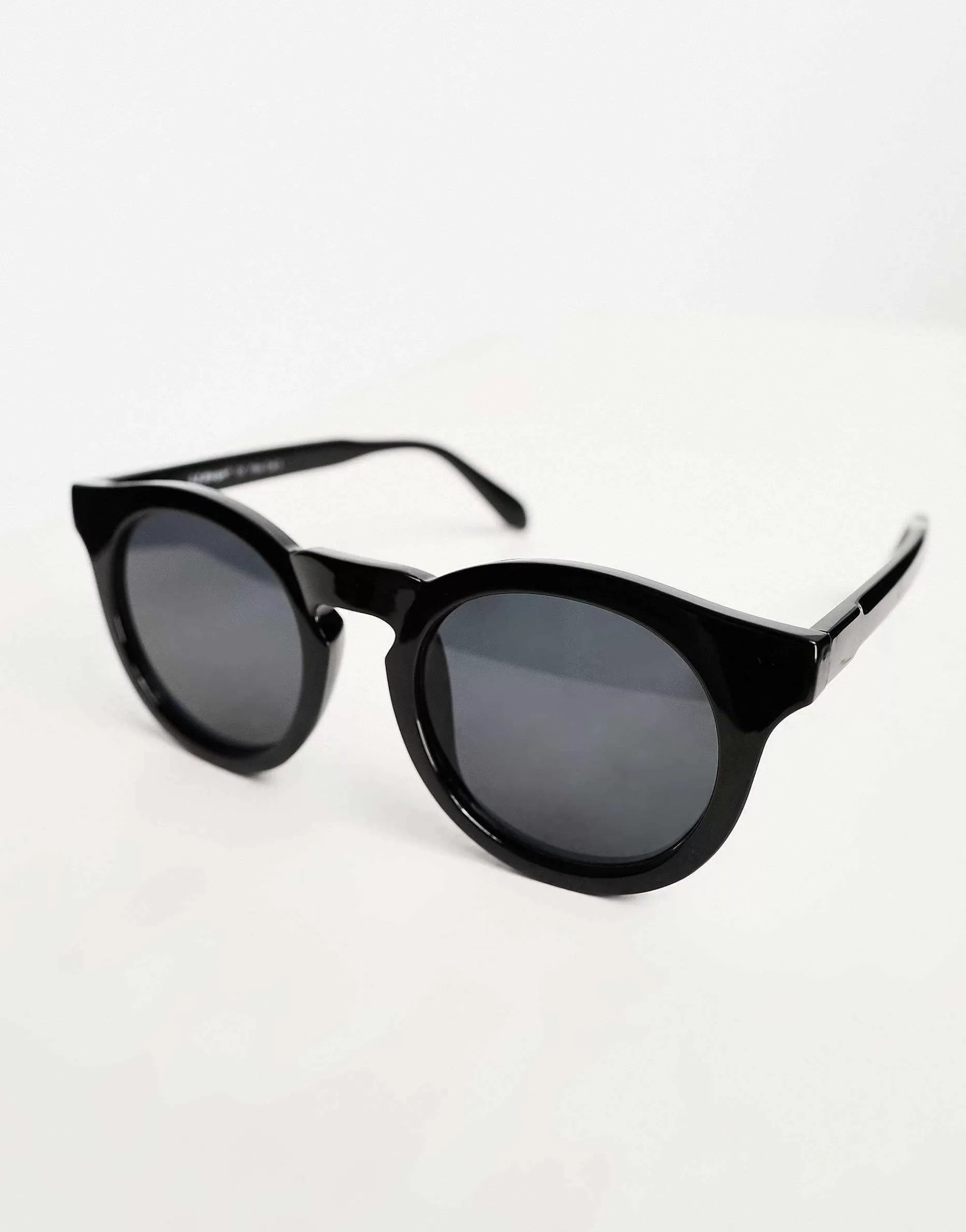 Women AJ Morgan Retro Round Sunglasses In