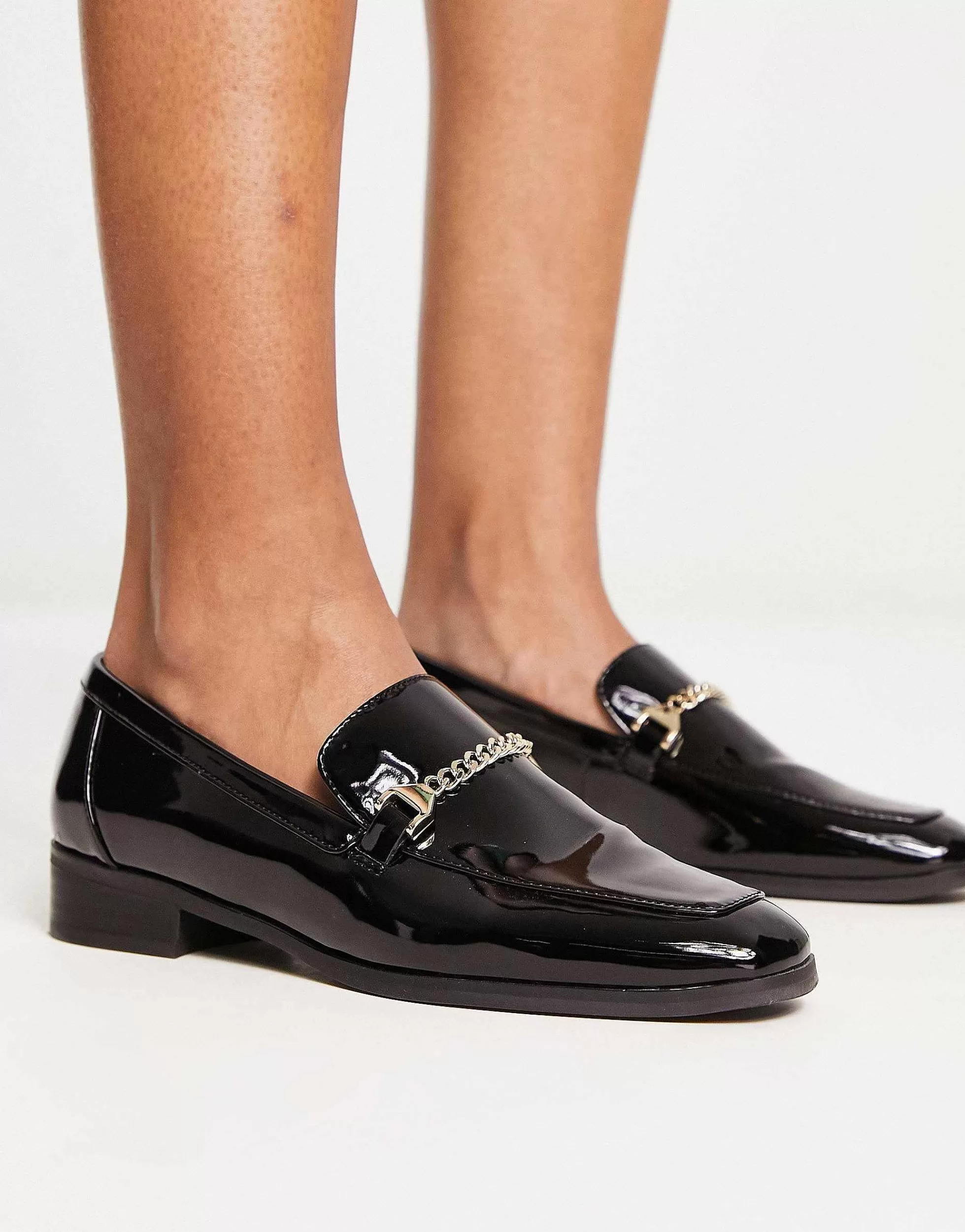 Women ALDO Valenaclya Chain Loafers In Patent