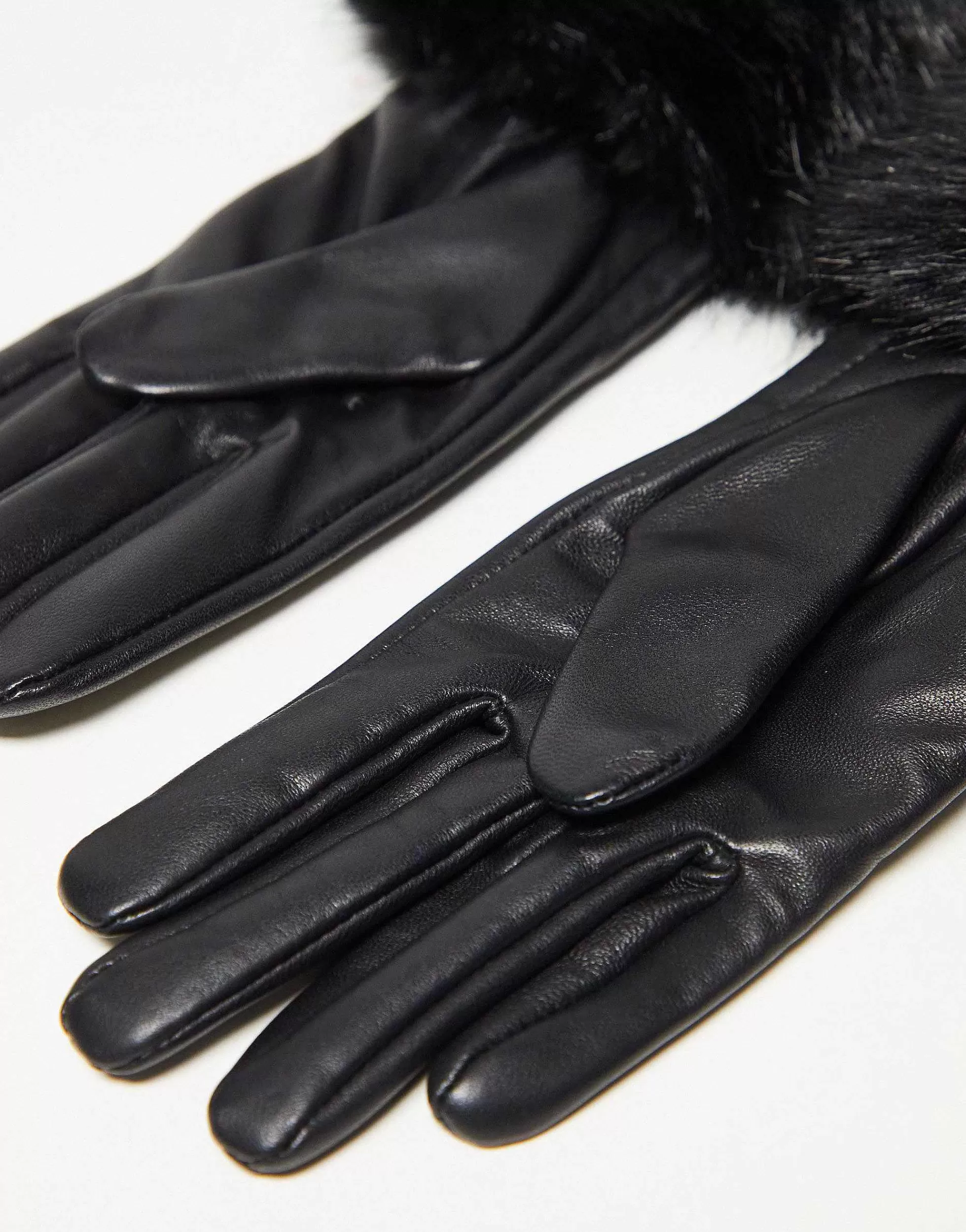 Women Barbour Fur Trimmed Leather Gloves In