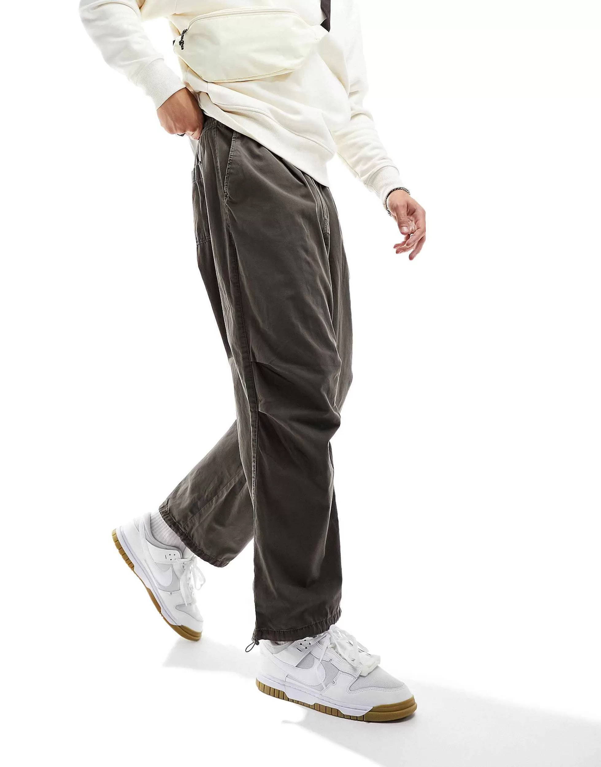 Men Bershka Parachute Trouser In Excluisve To Asos