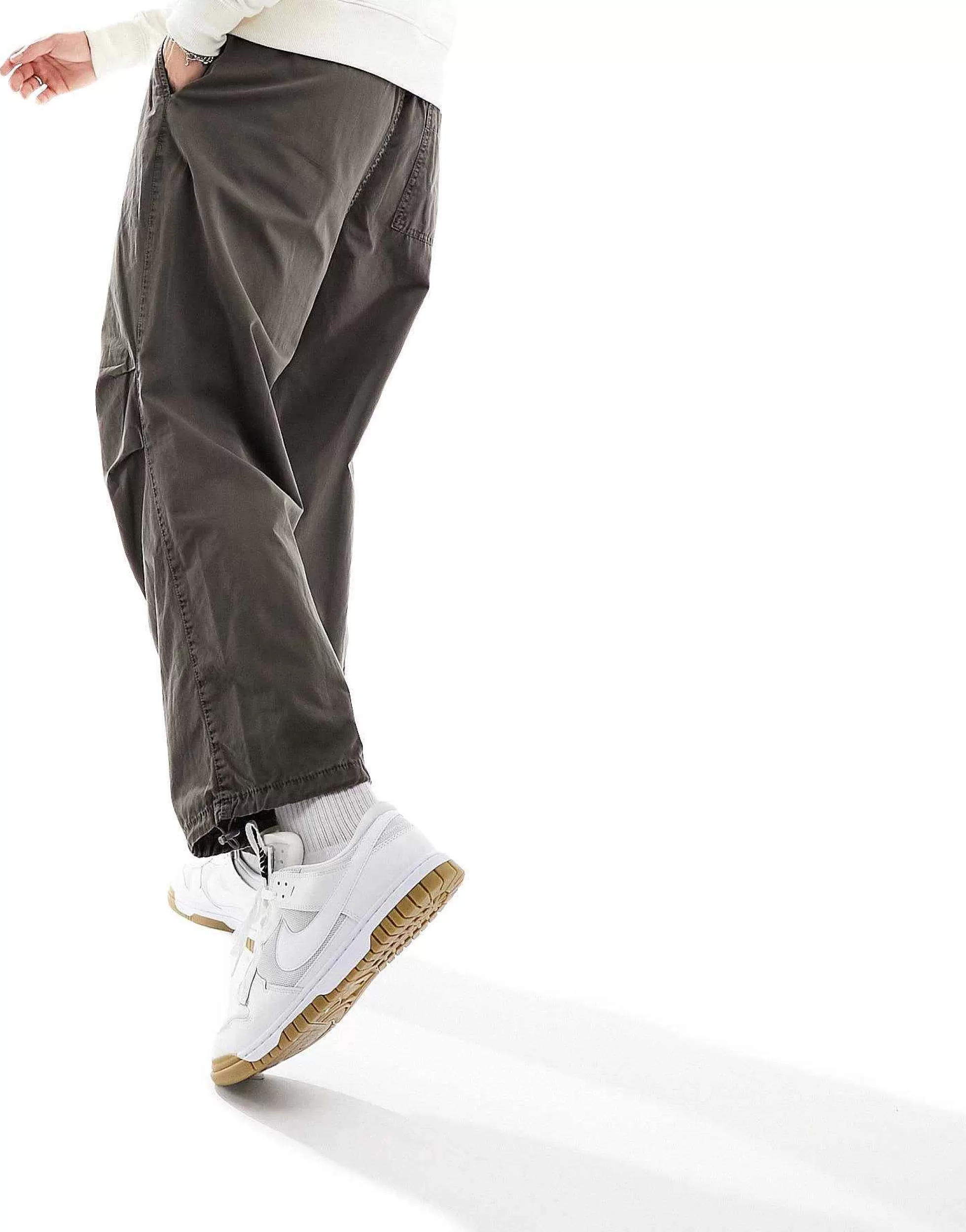 Men Bershka Parachute Trouser In Excluisve To Asos