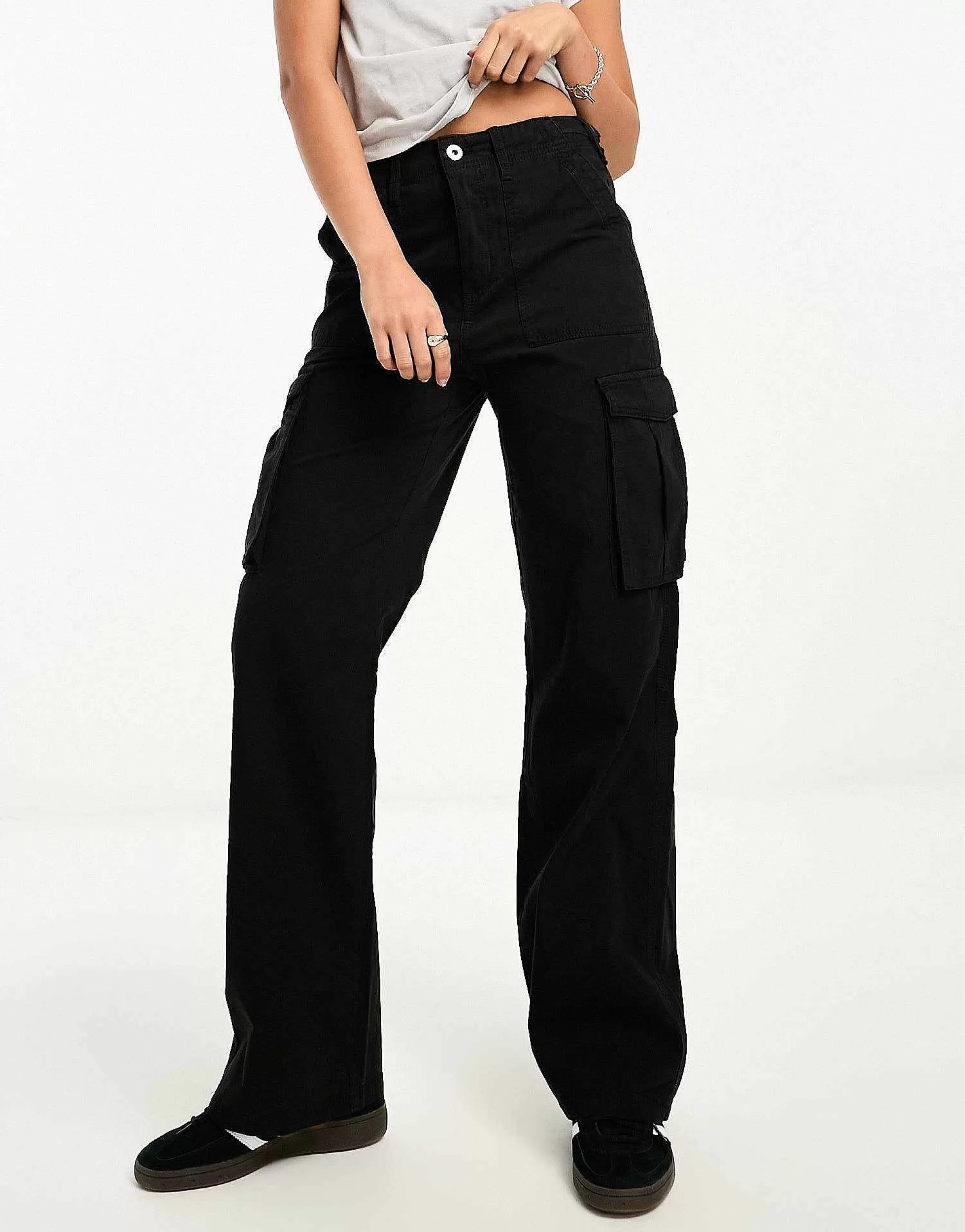 Women Bershka Straight Leg Cargo Trousers In