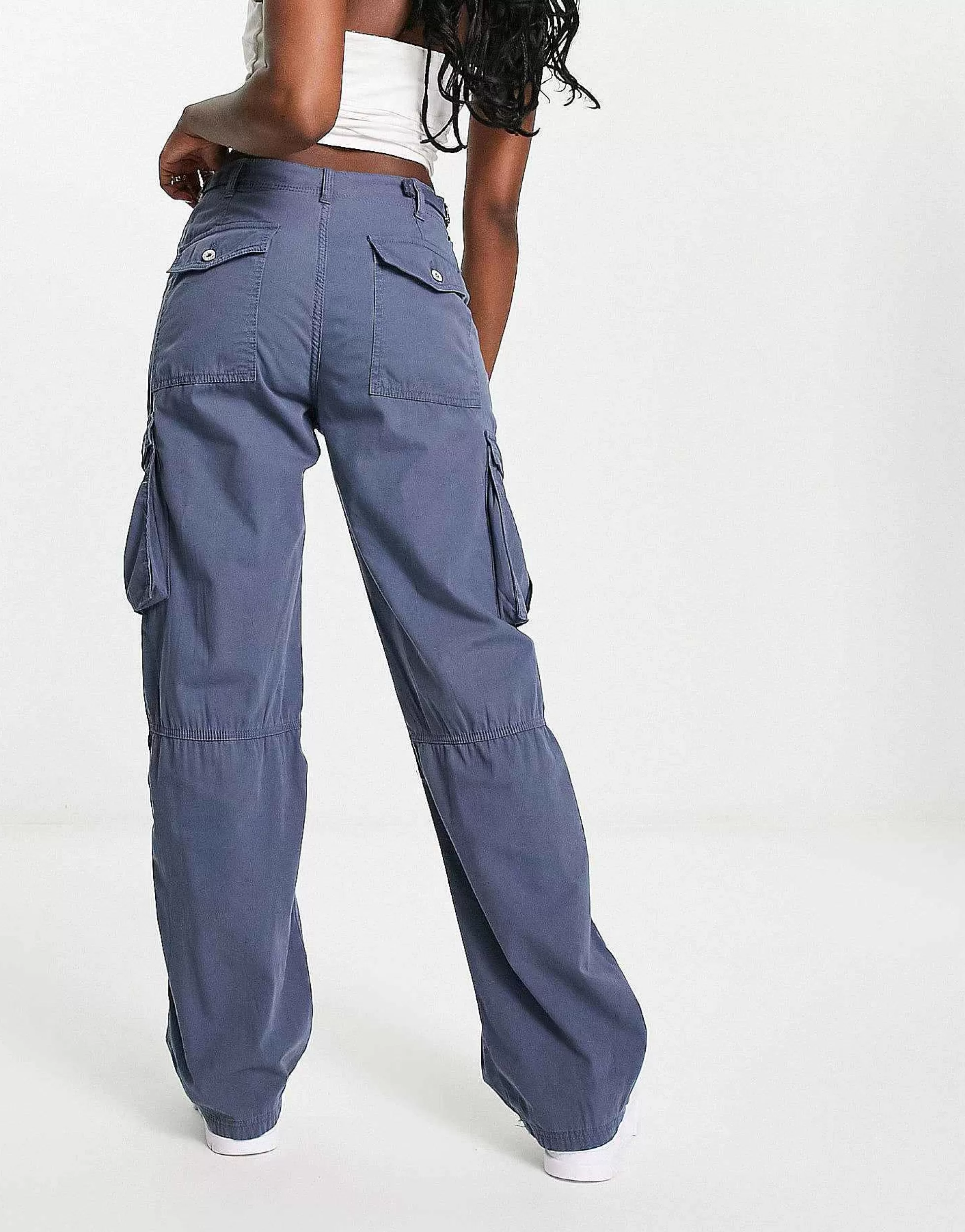 Women Bershka Straight Leg Cargo Trousers In Graphite