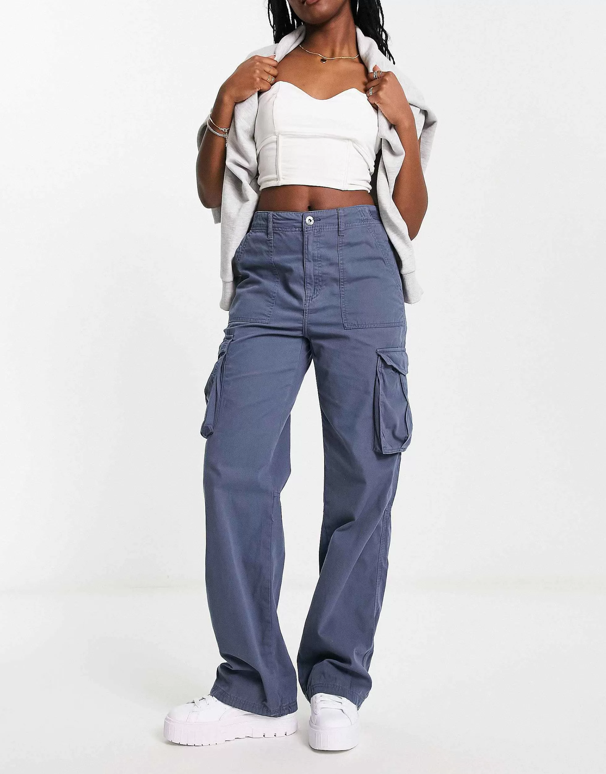 Women Bershka Straight Leg Cargo Trousers In Graphite