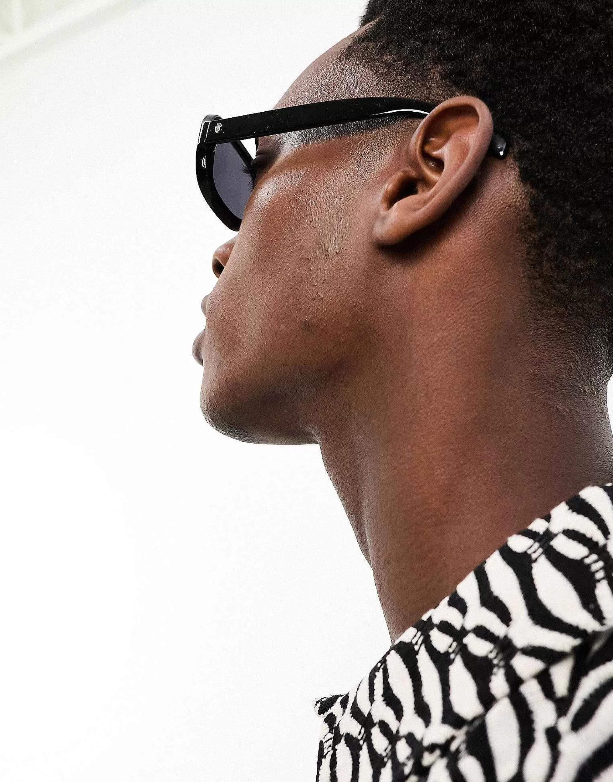 Men Bershka Thick Frame Square Sunglasses In