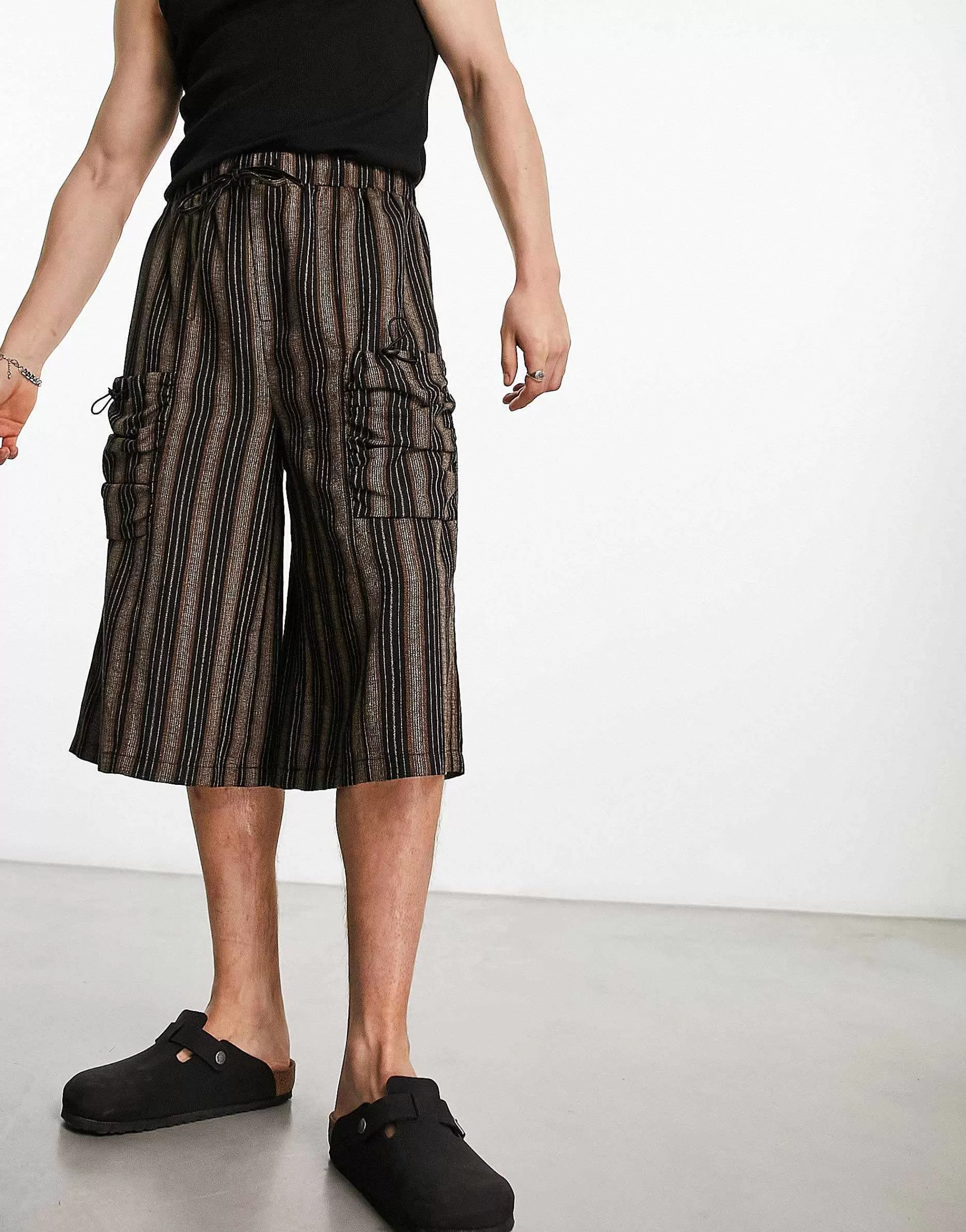 Men Collusion Baggy Stripe Skater Short With Bungee In