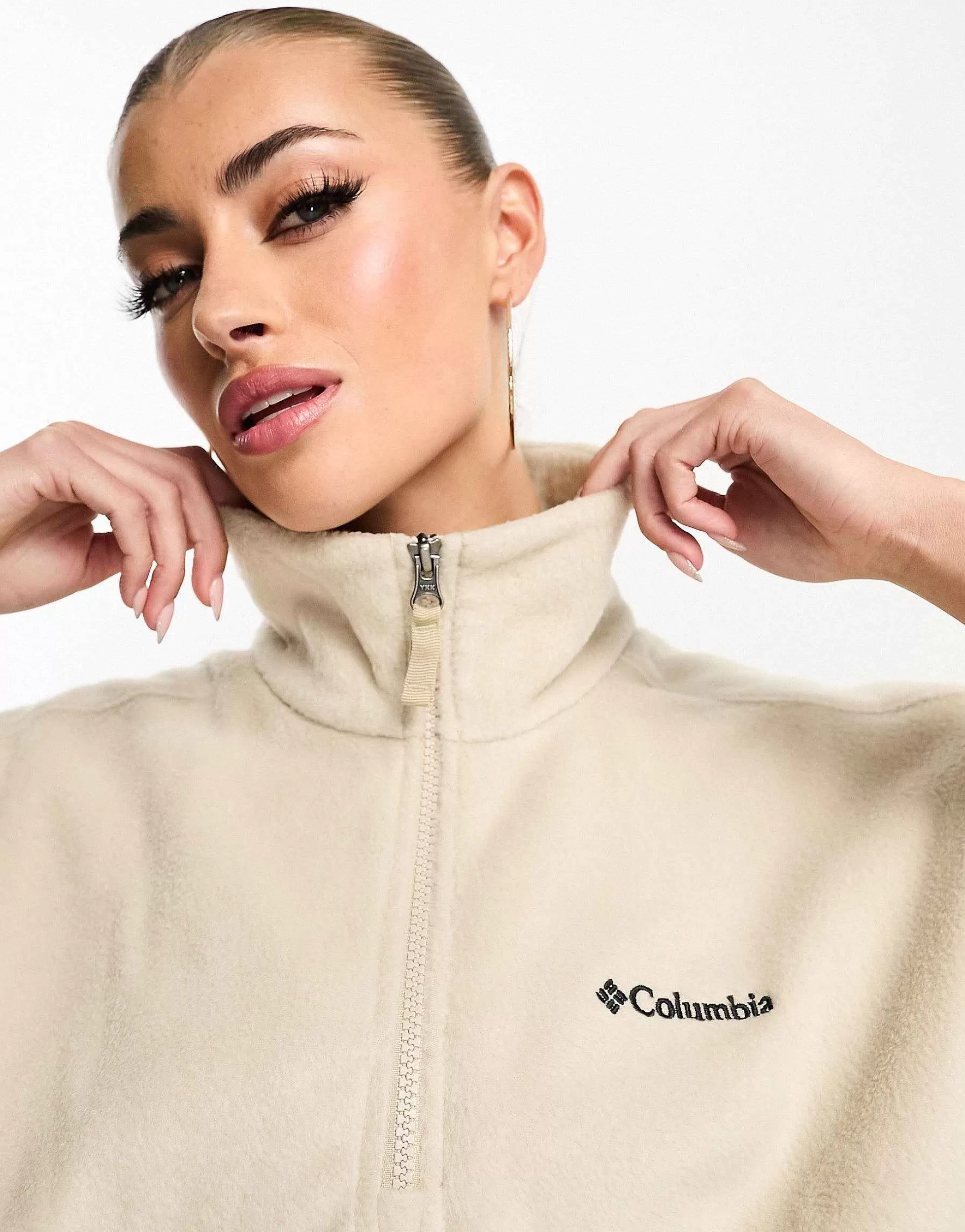 Women Columbia Brushy Bay Half Zip Fleece In Biege Exclusive At Asos