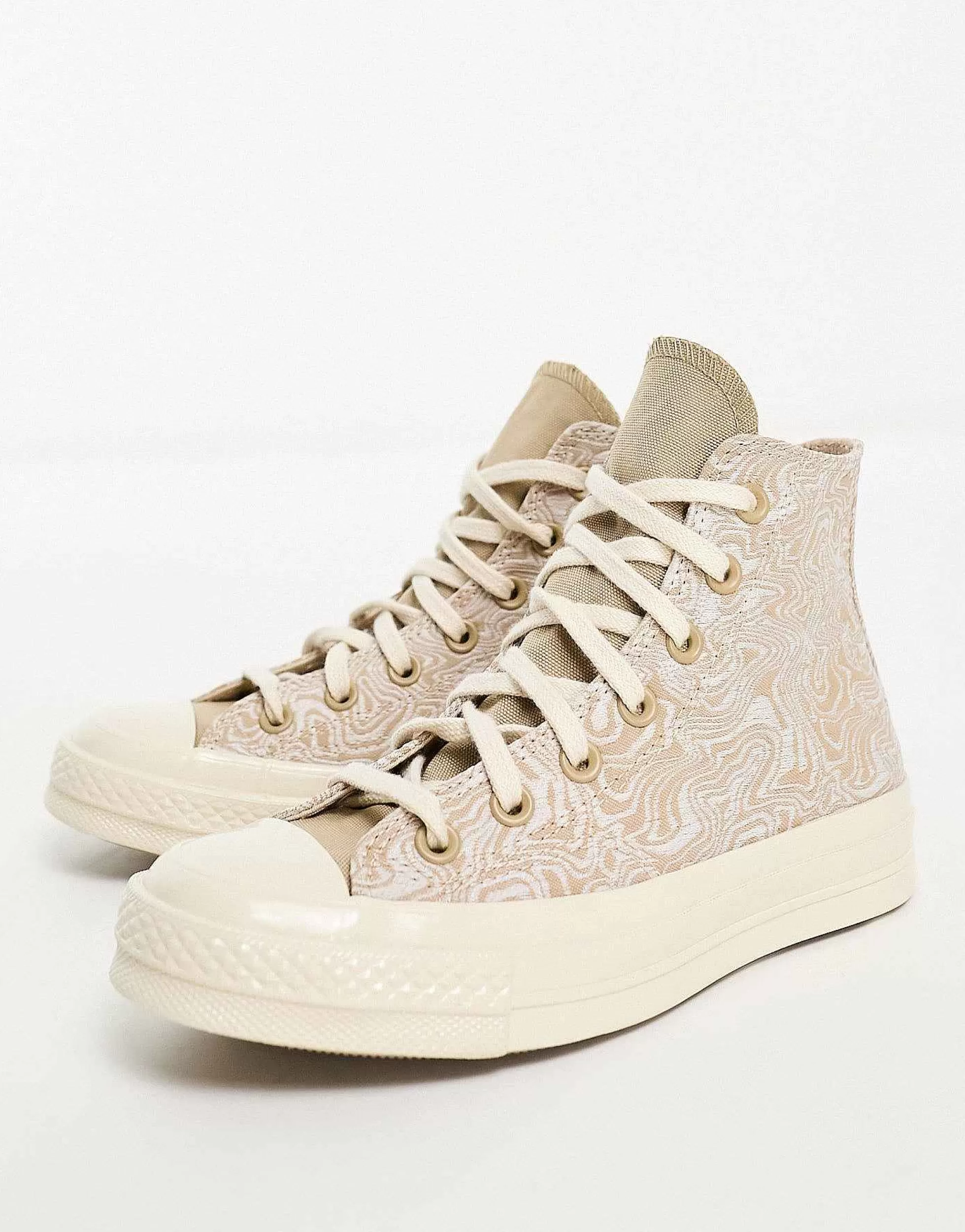 Women Converse Chuck 70 Hi Trainers With Swirl Print In Beige