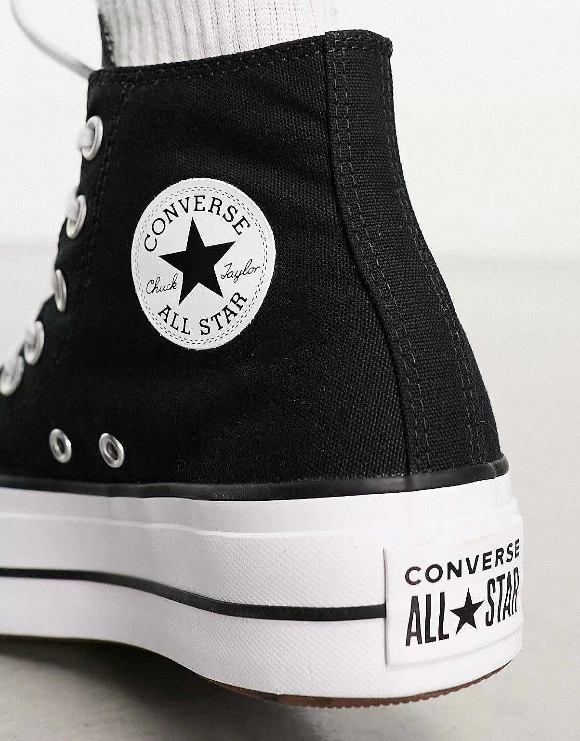 Women Converse Chuck Taylor All Star Lift Platform Hi Trainers In