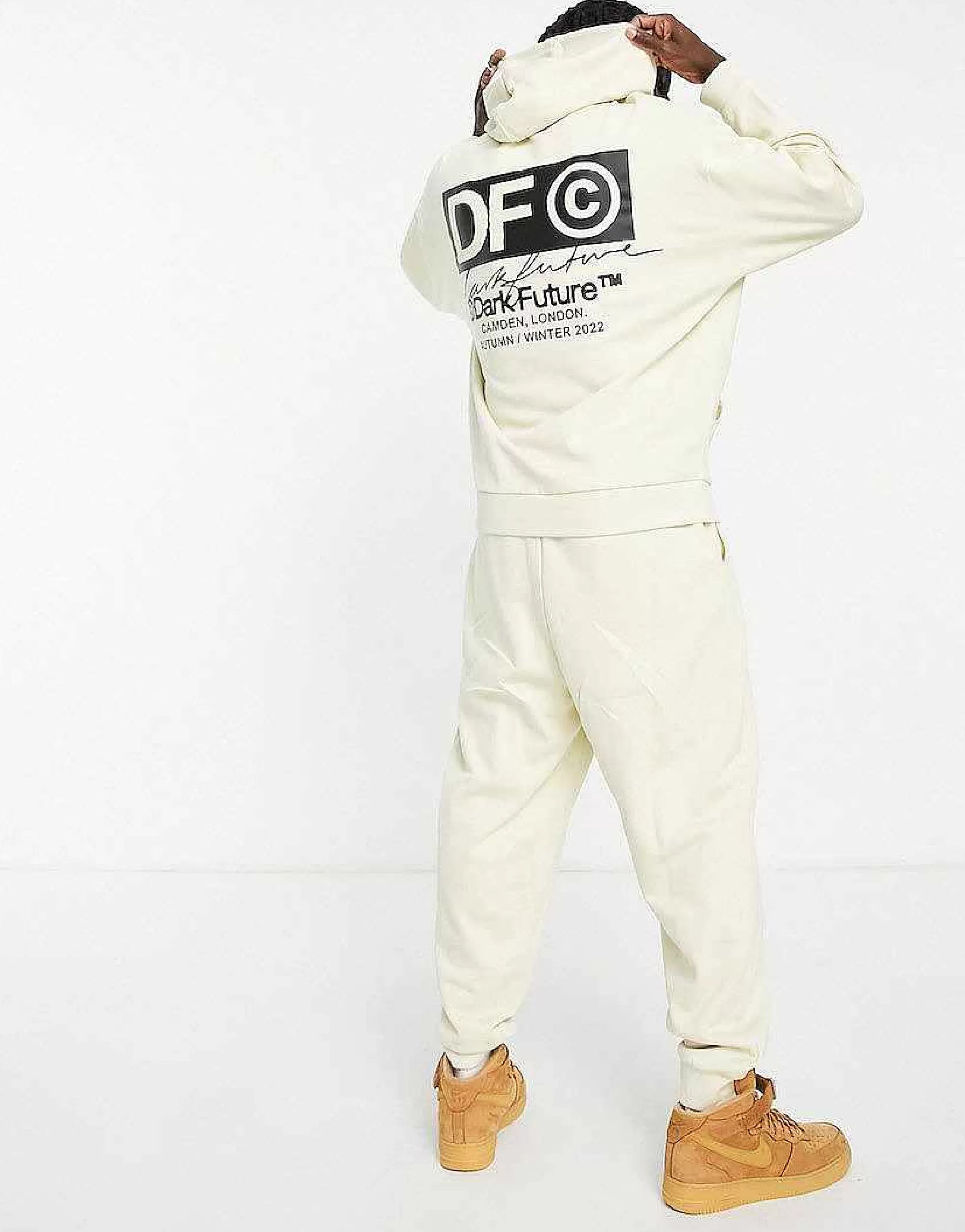 Men DESIGN Dark Future Co-Ord With Front And Back Logo Prints In Ecru