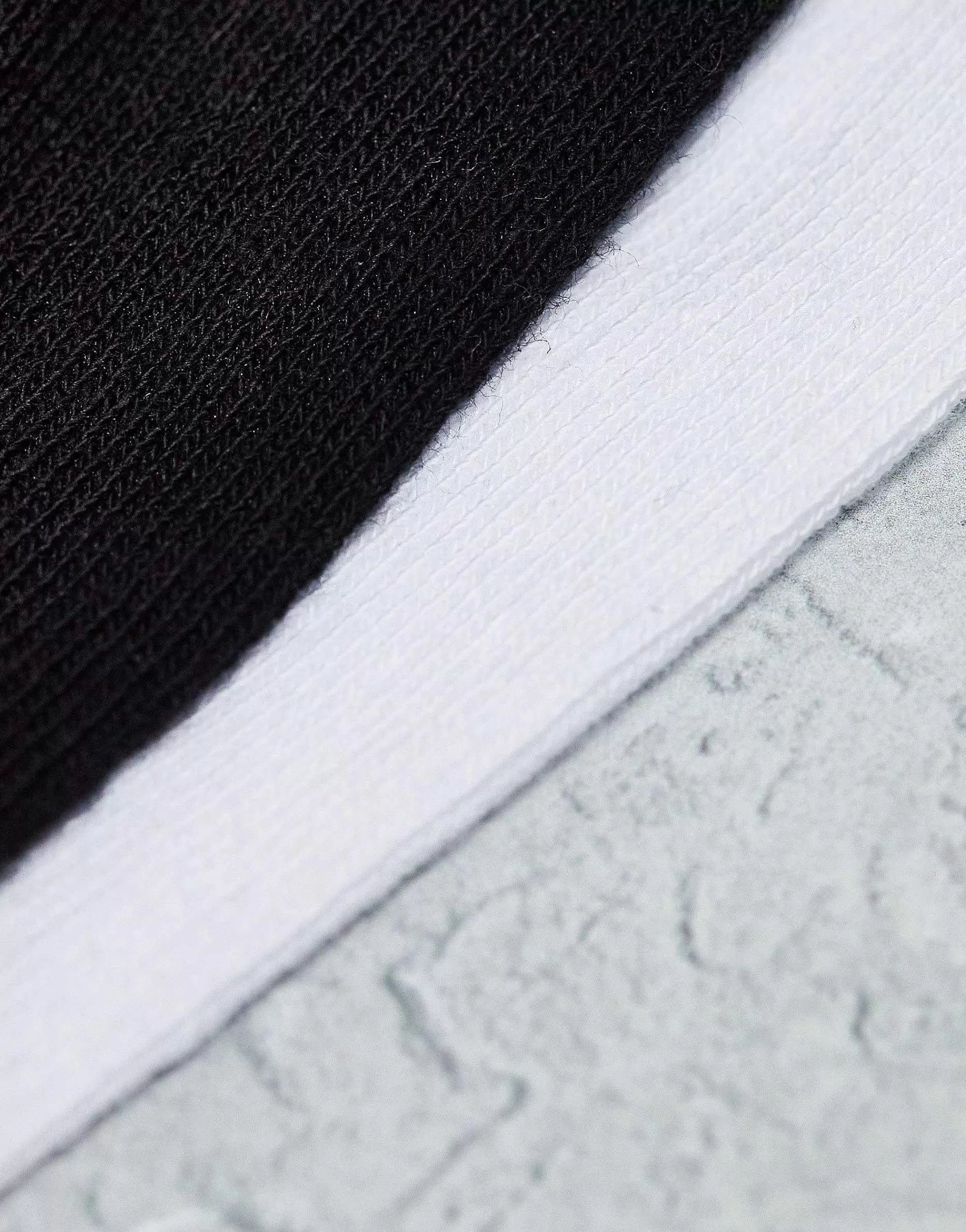 Men DESIGN 2 Pack Sports Socks In Black And White With Spongebob