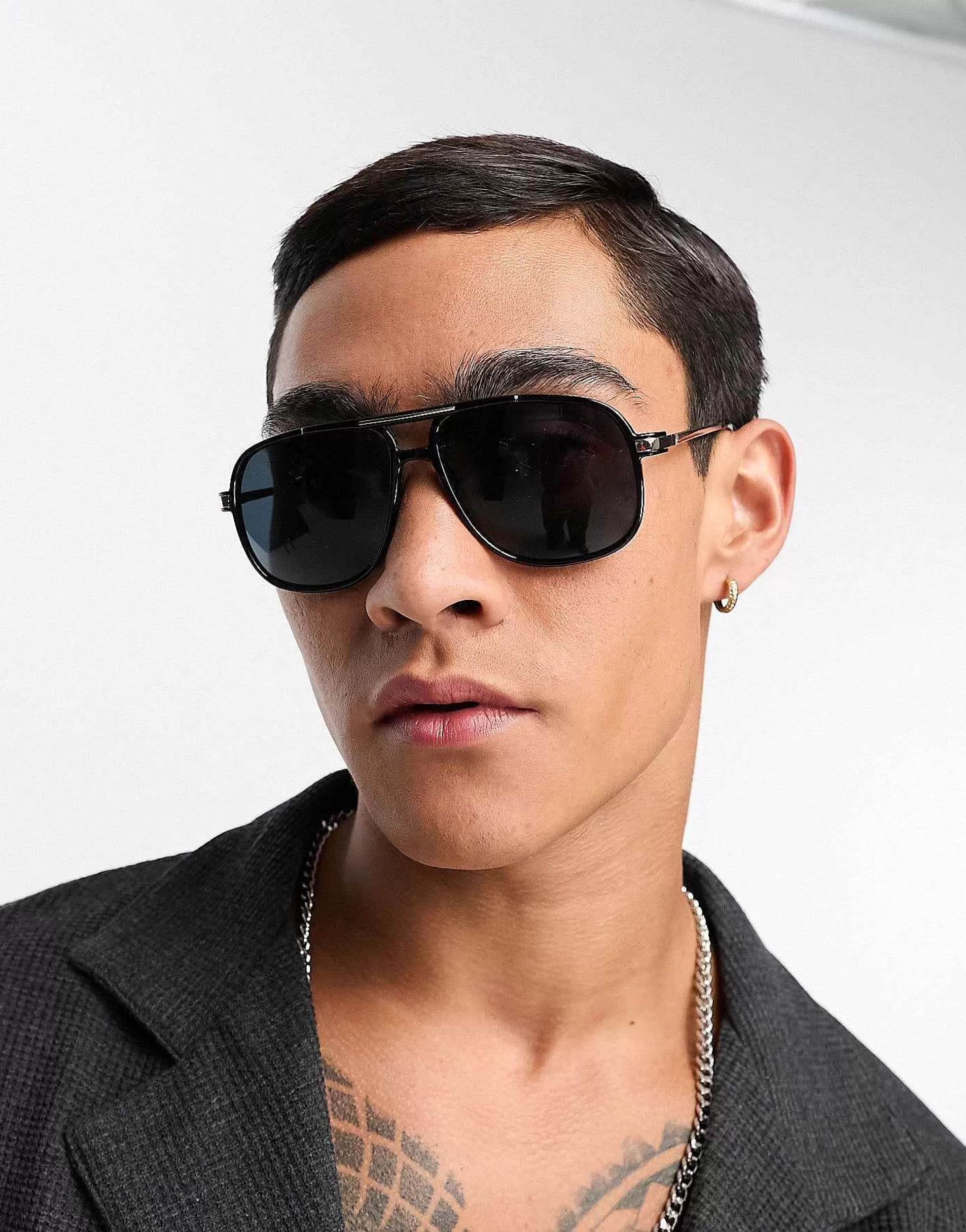 Men DESIGN 70'S Aviator Sunglasses With Smoke Lens And Gold Detail Frame In