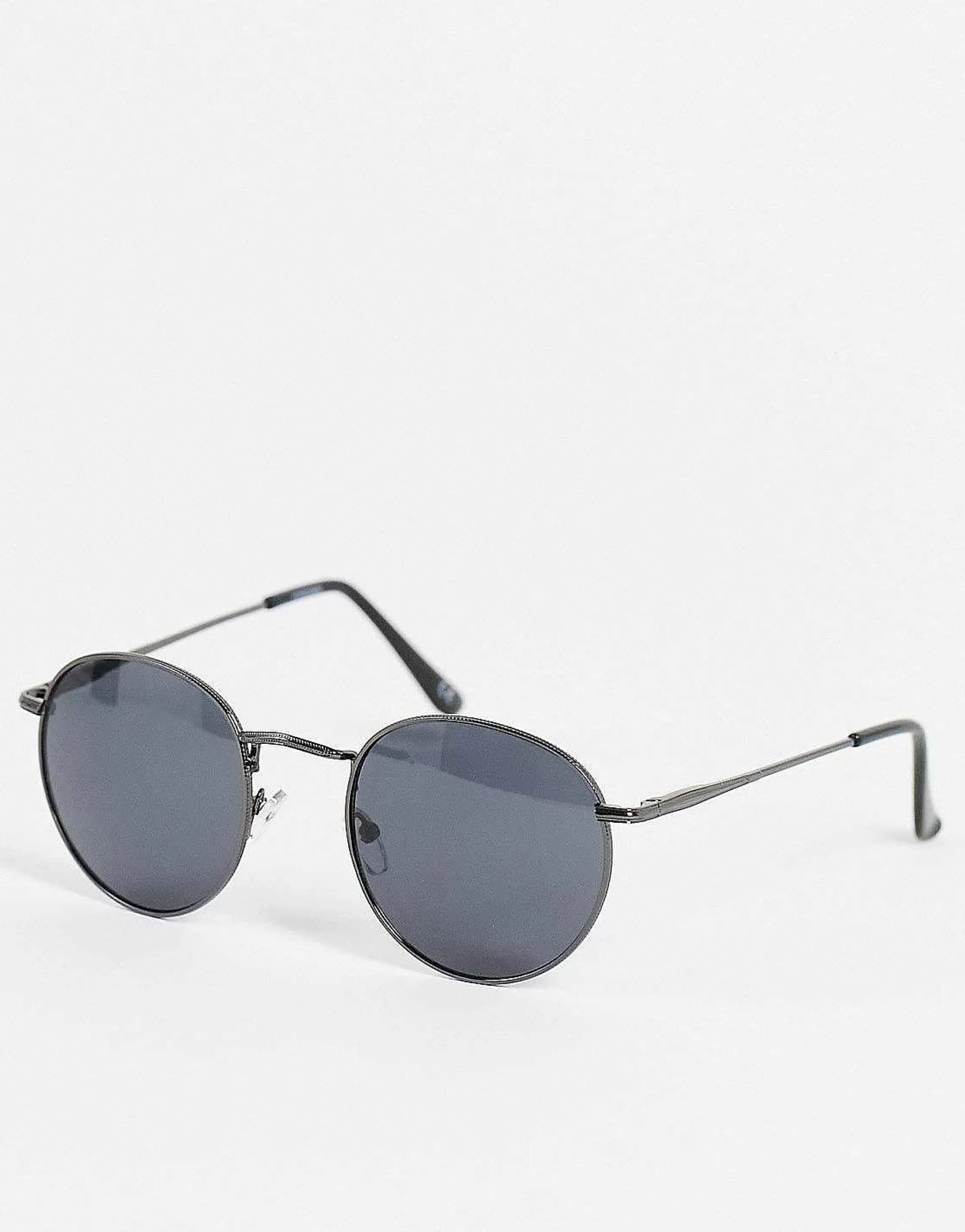 Men DESIGN 90S Round Metal Sunglasses With Smoke Lens In Gunmetal