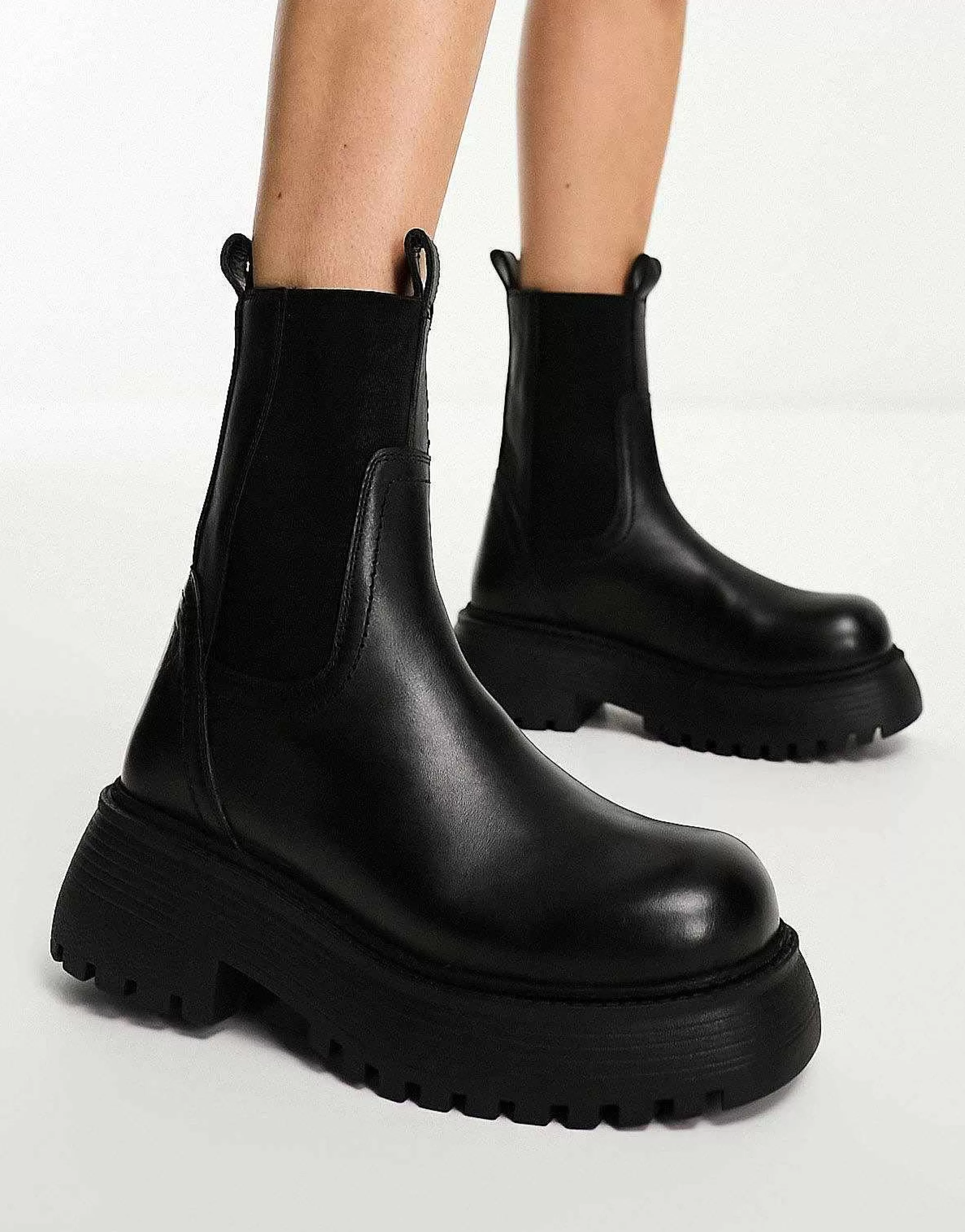 Women DESIGN Adelaide Leather Chelsea Boots In Black