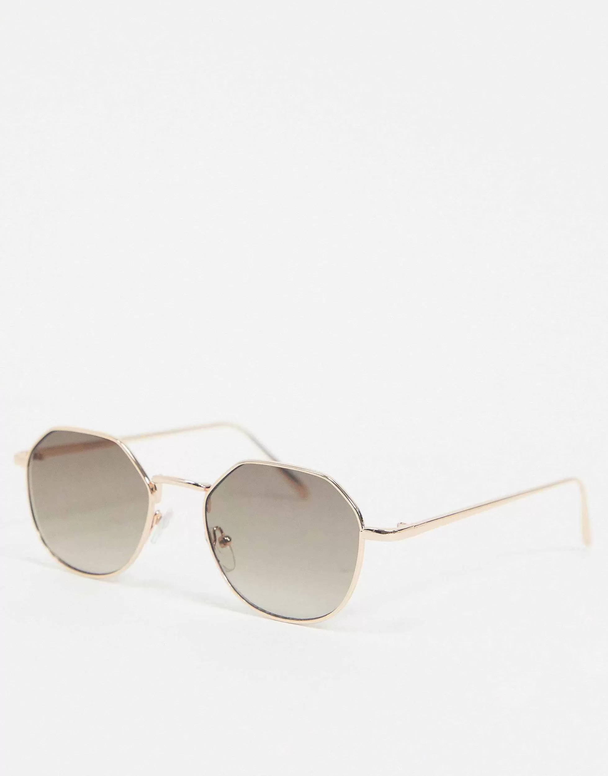 Men DESIGN Angled Round Metal Sunglasses With Smoke Gradient Lens In