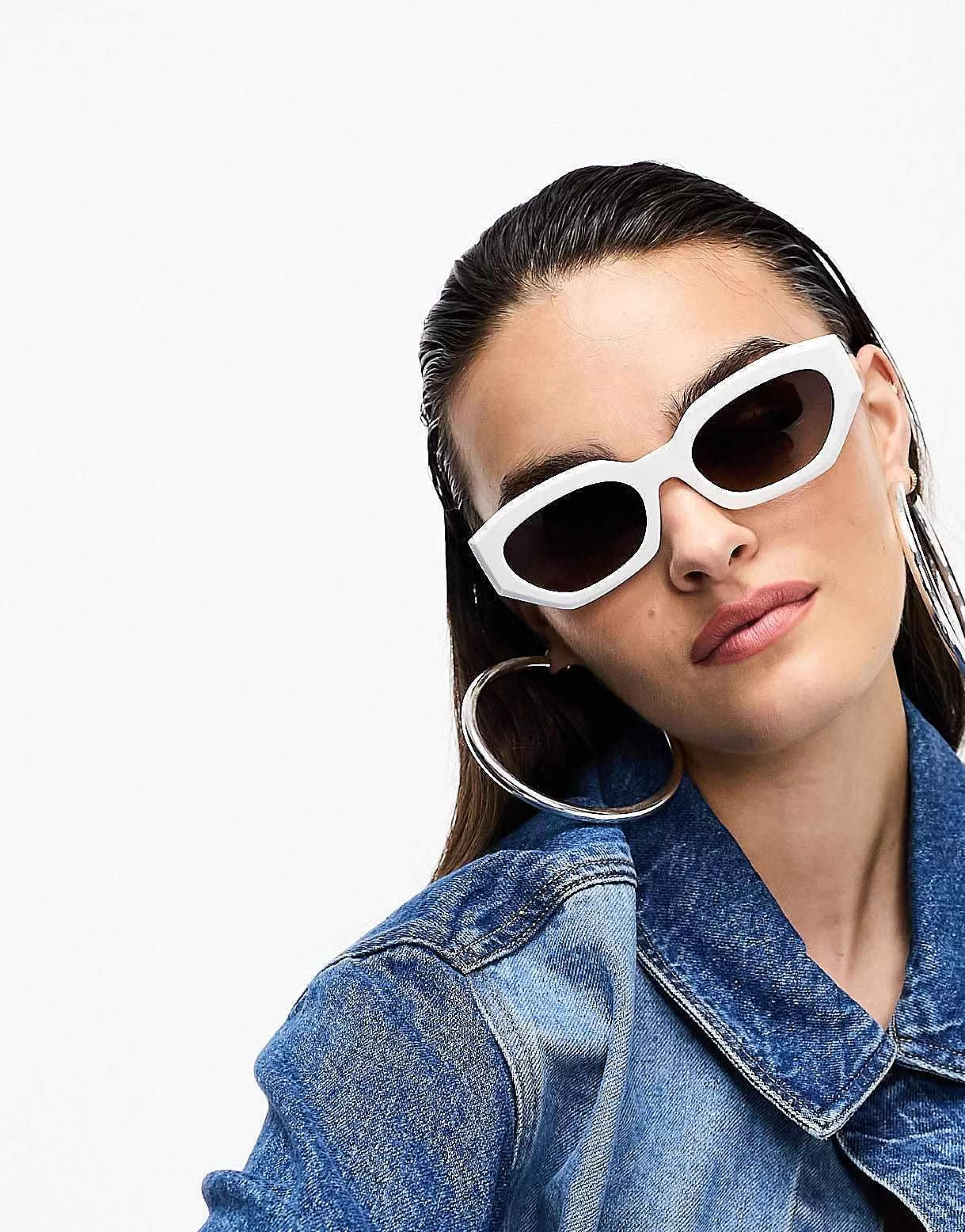 Women DESIGN Angular Frame Sunglasses In