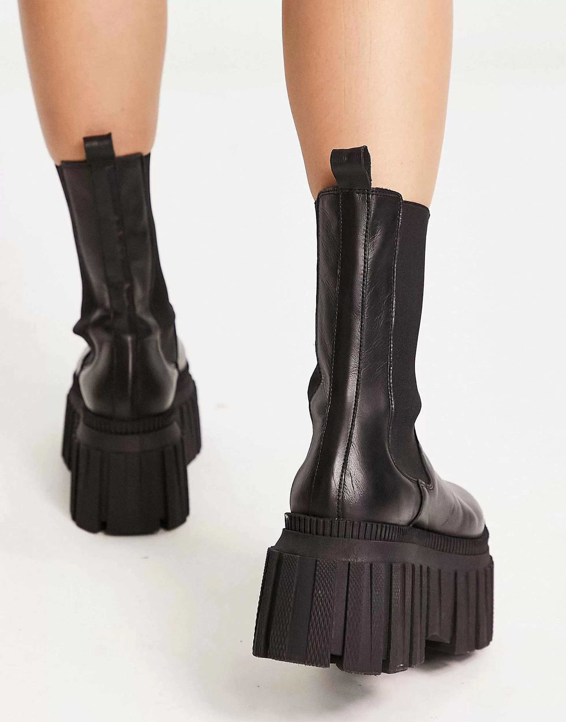 Women DESIGN Arlo Premium Leather Chunky Chelsea Boots In Black