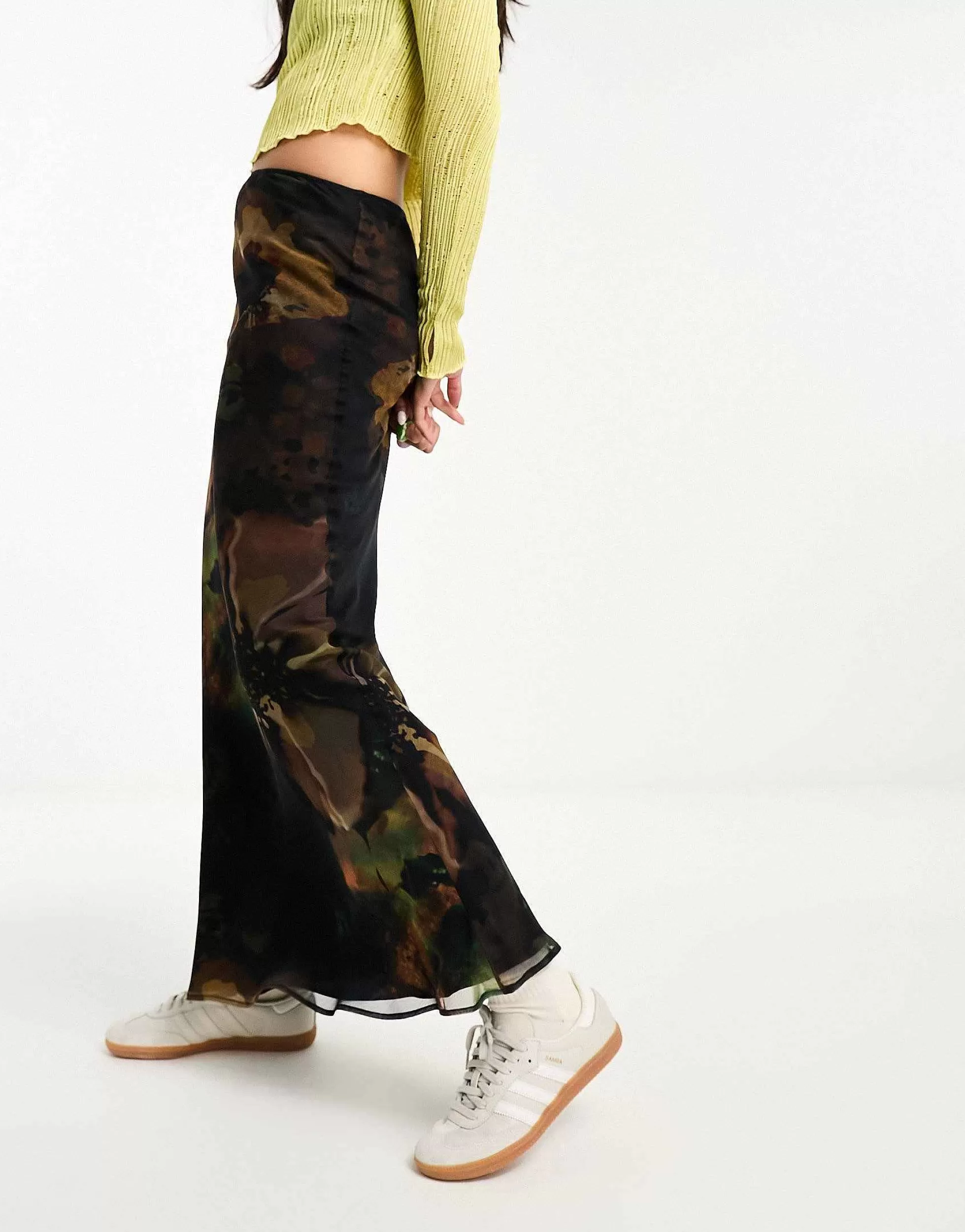 Women DESIGN Chiffon Bias Maxi Skirt In Large Scale Dark