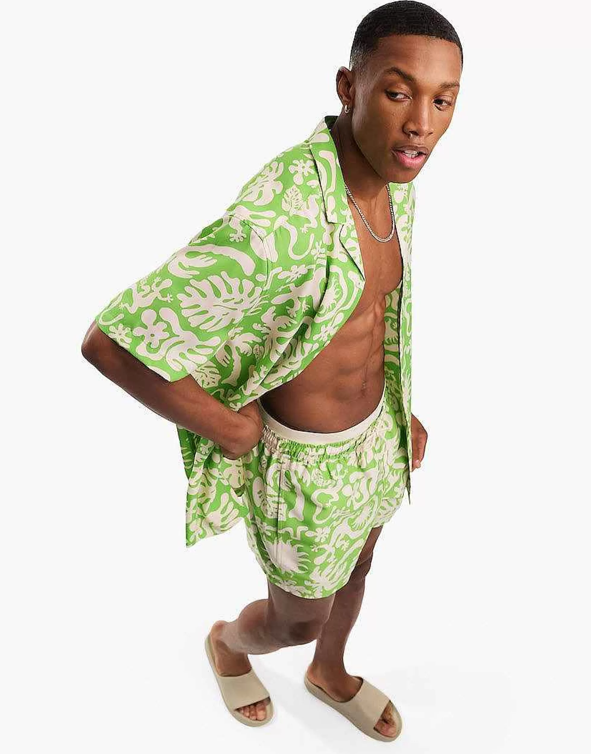 Men DESIGN Co-Ord In Green Tropical Print