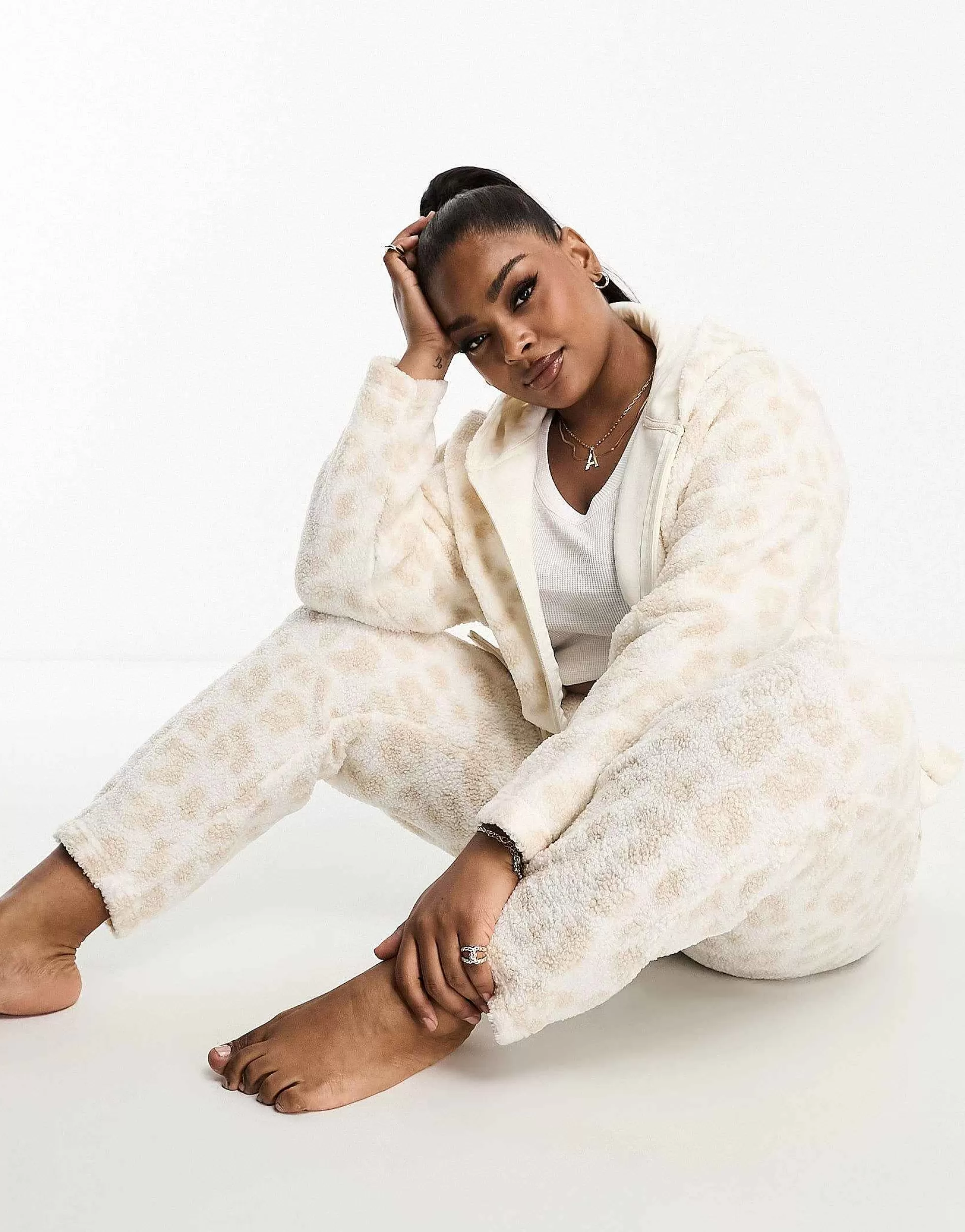 Women Curve Design Lounge Co-Ord Animal Borg Set In Cream