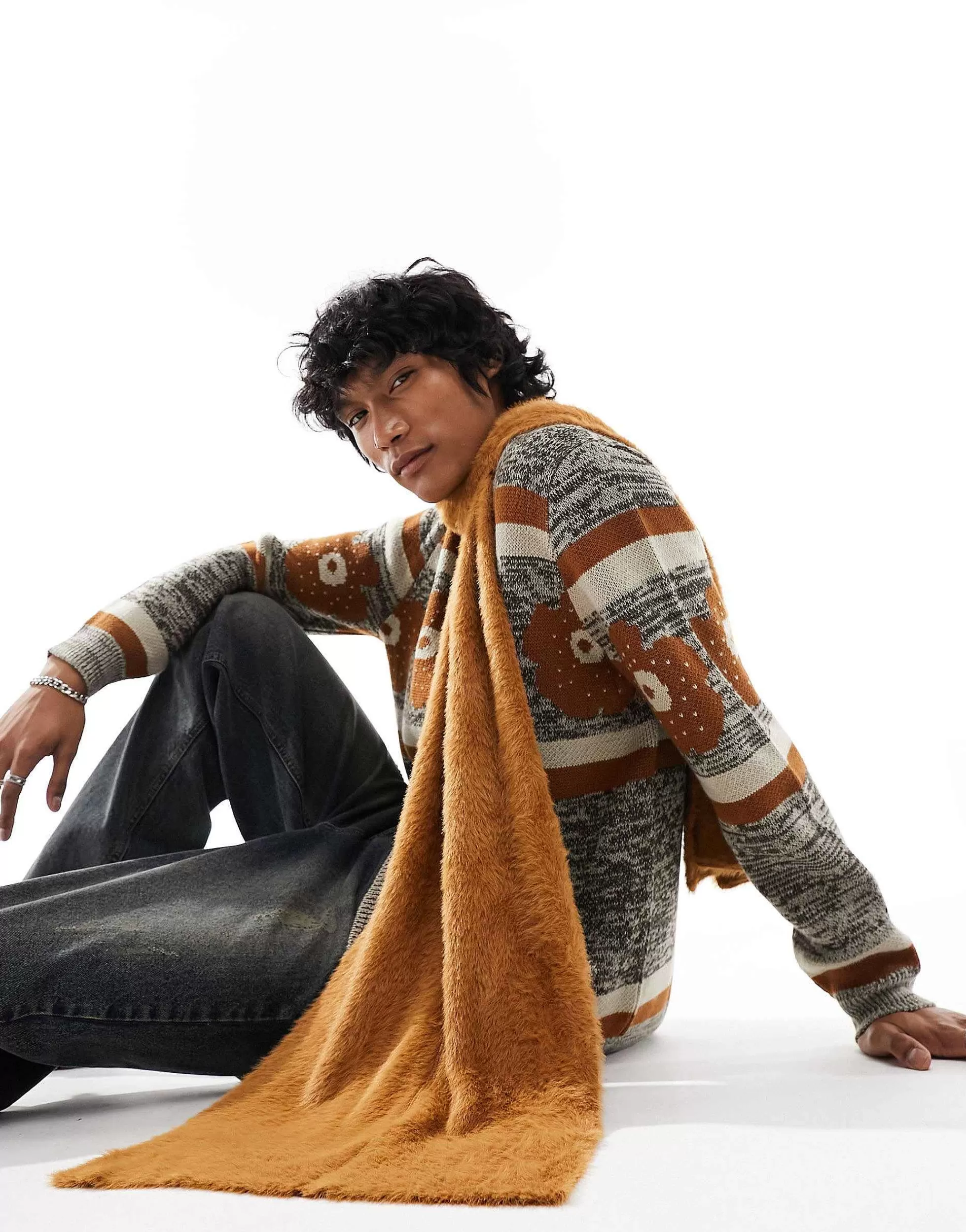 Men DESIGN Eyelash Fluffy Scarf In