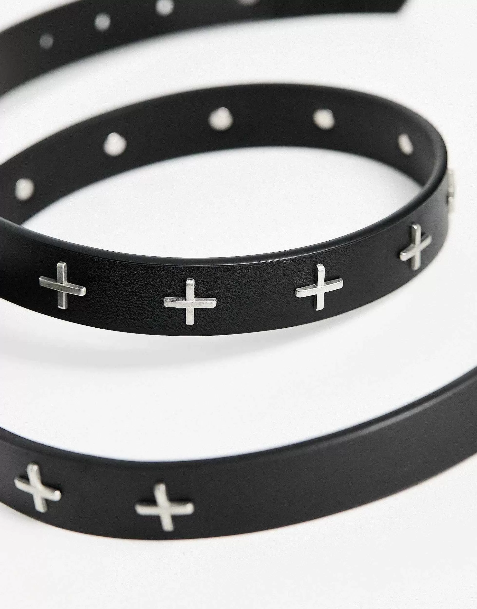 Men DESIGN Faux Leather Belt With Metal Cross Embellishment