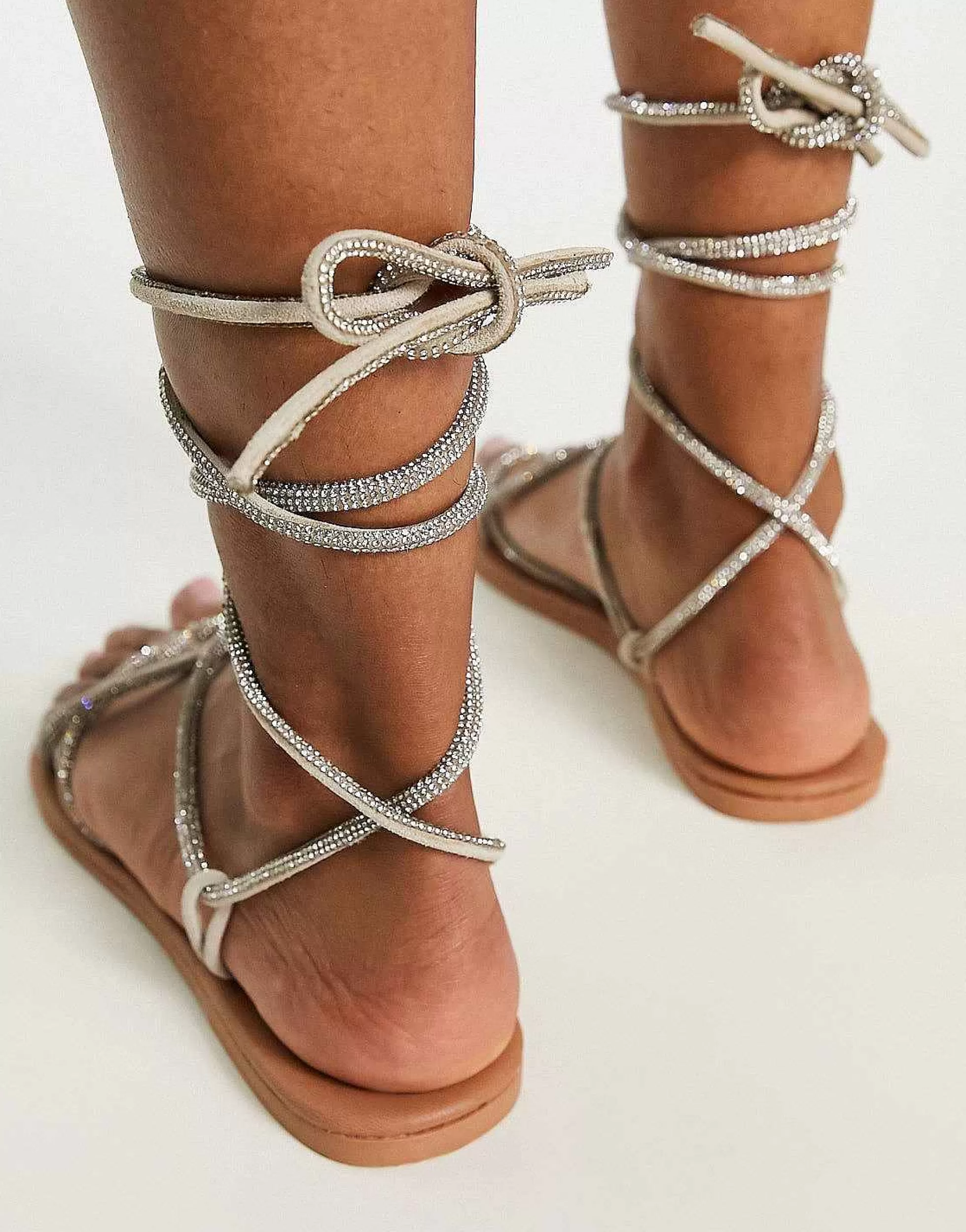 Women DESIGN Faye Leather Embellished Flat Sandals In
