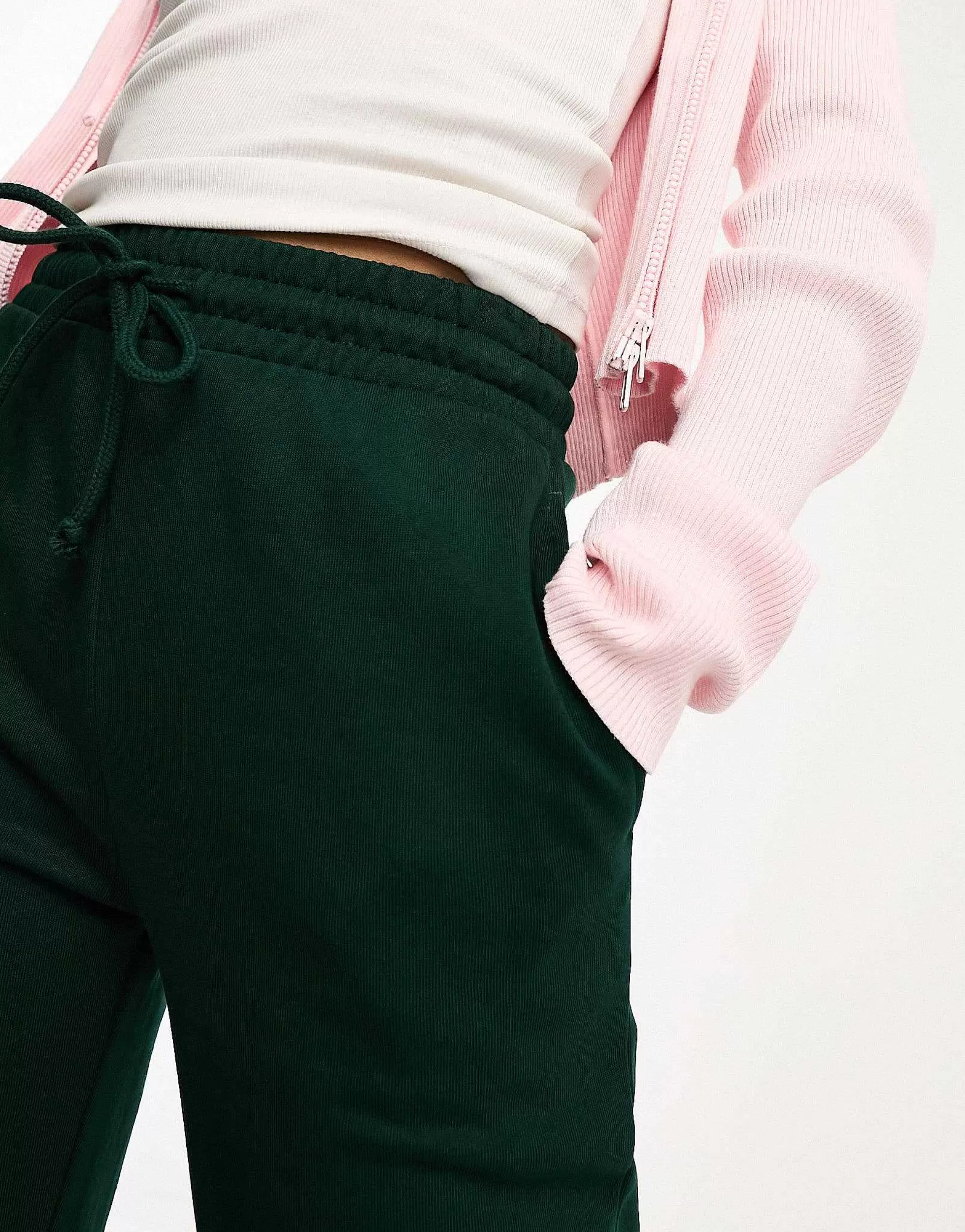 Women DESIGN Flared Jogger In