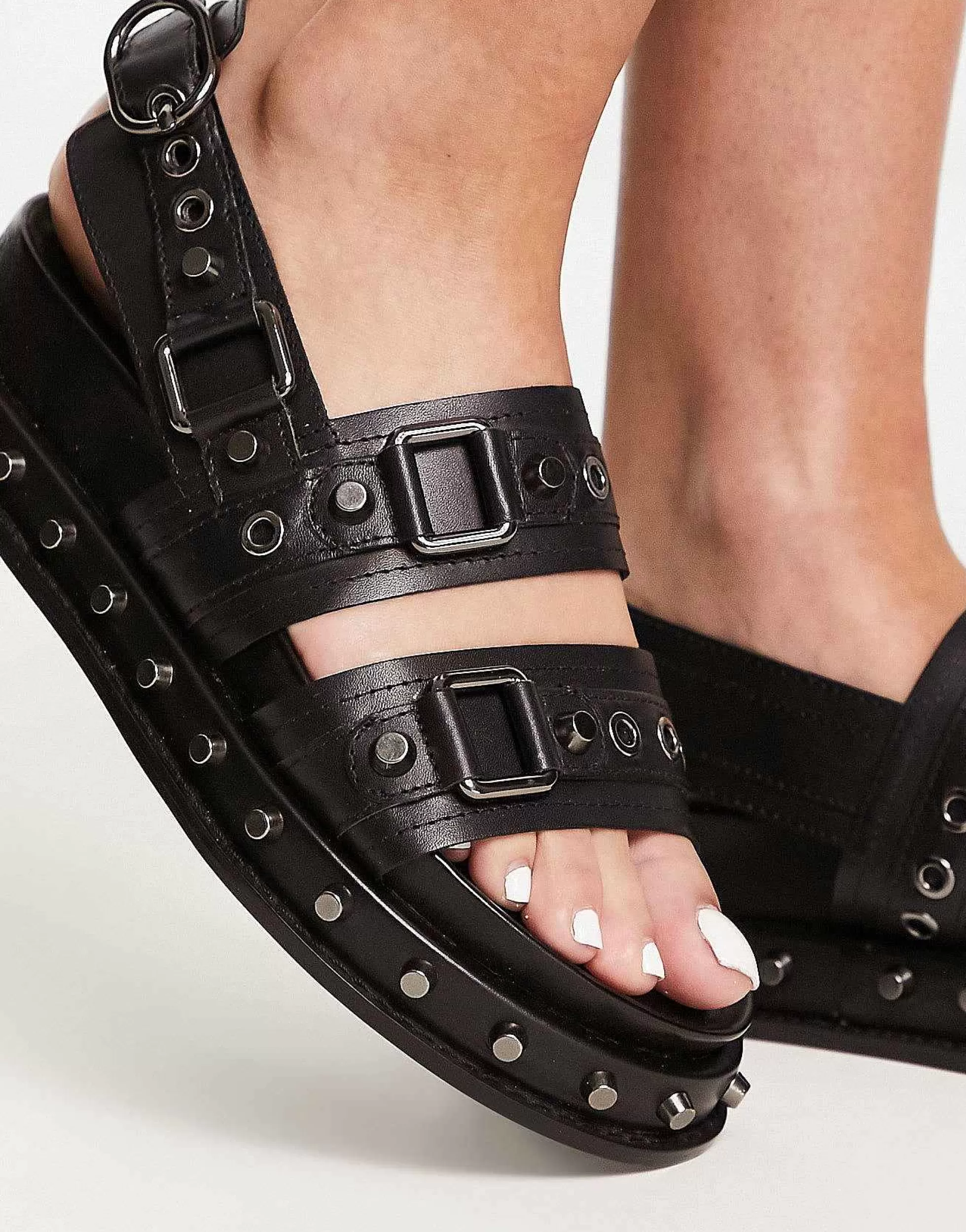 Women DESIGN Focused Leather Studded Flat Sandals In