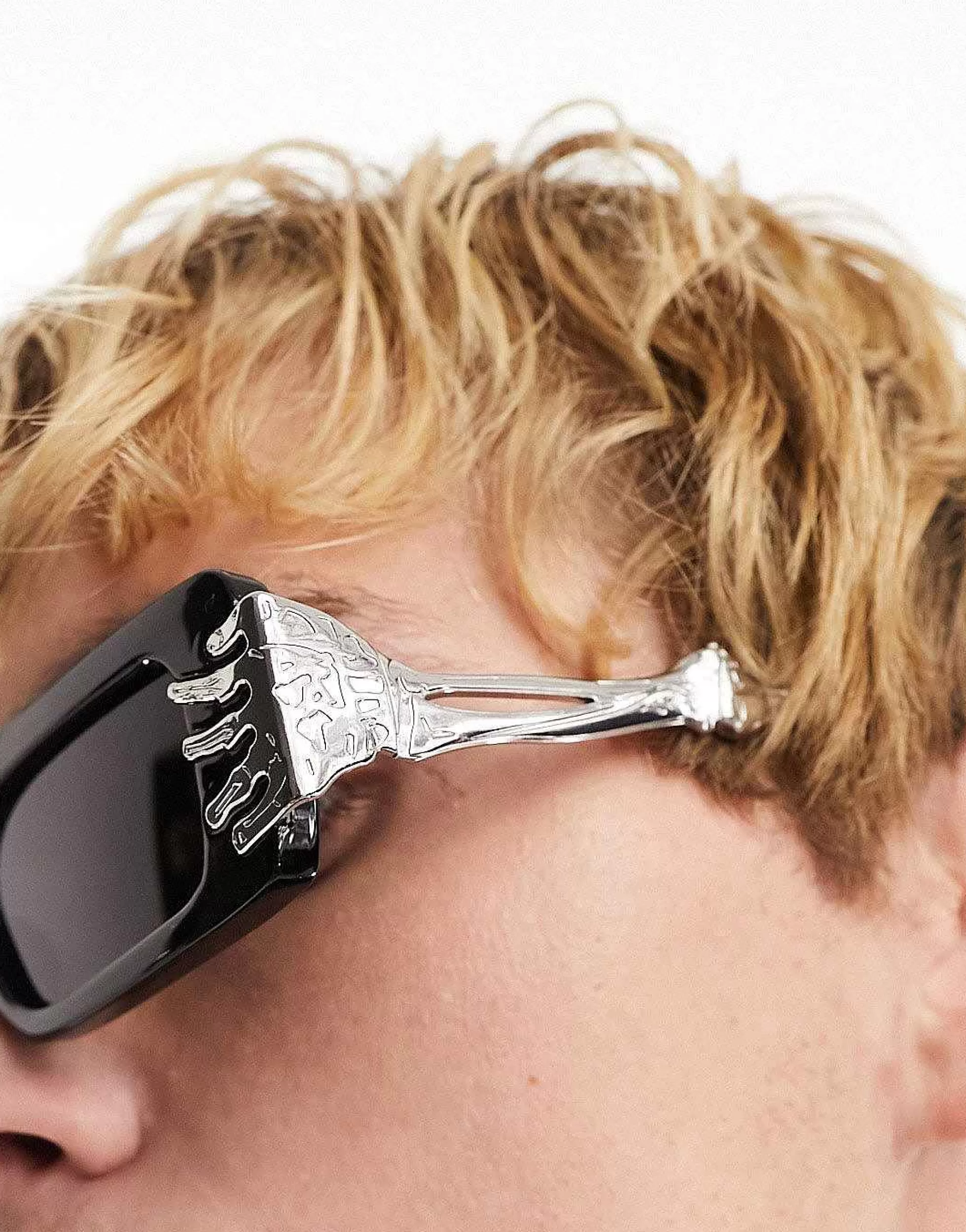 Men DESIGN Halloween Fashion Glasses With Skeleton Hand Detail In
