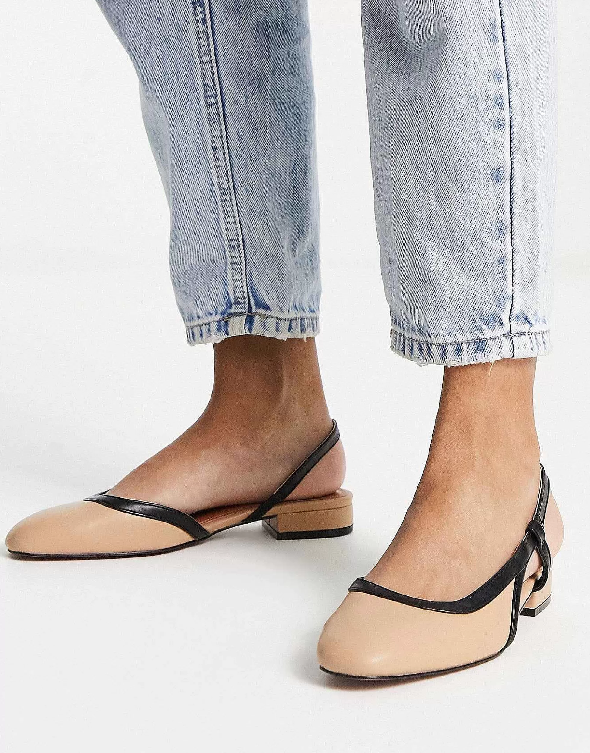 Women DESIGN Latte Round Toe Sling Back Ballet In