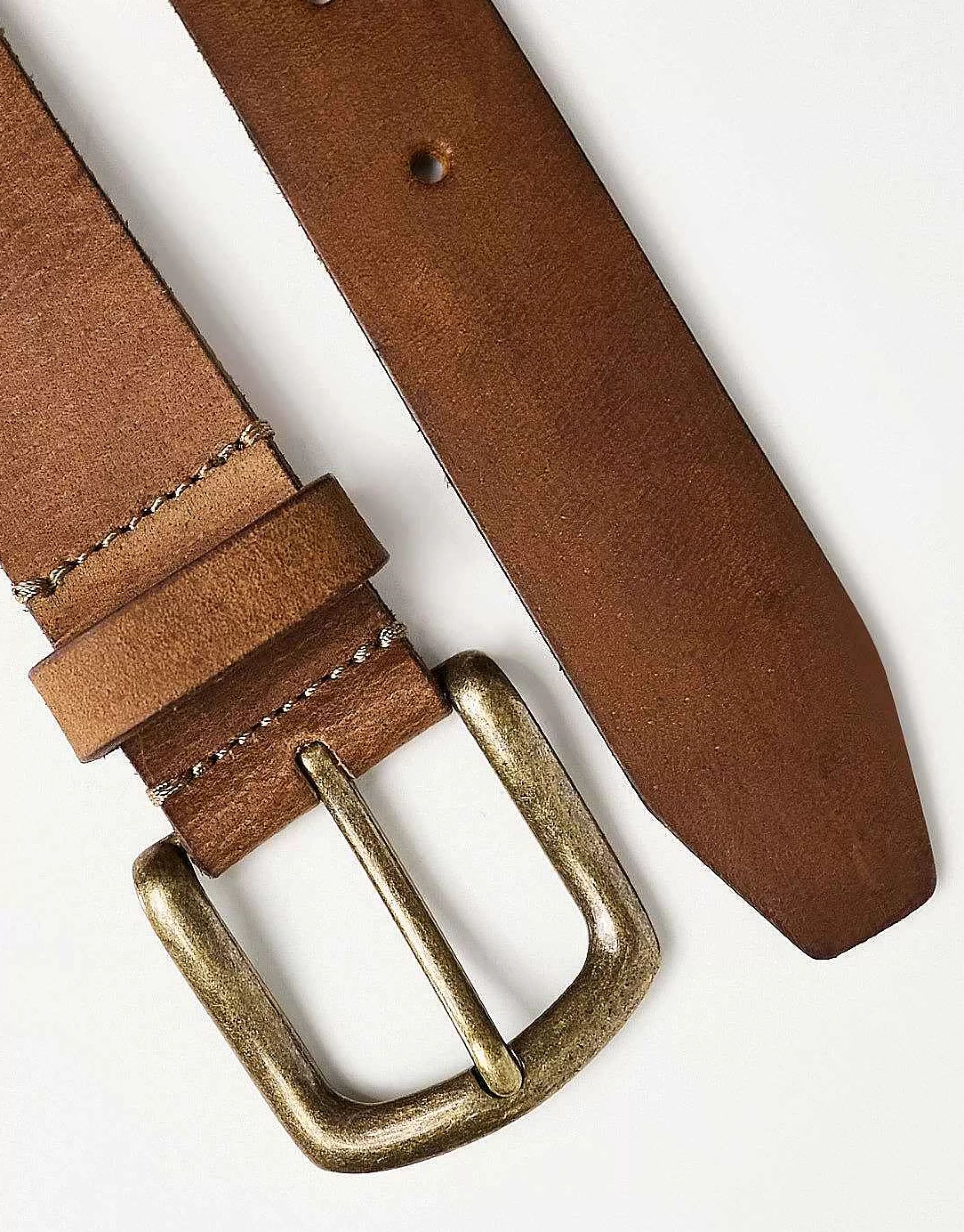 Men DESIGN Leather Belt With Burnished Gold Buckle In Vintage