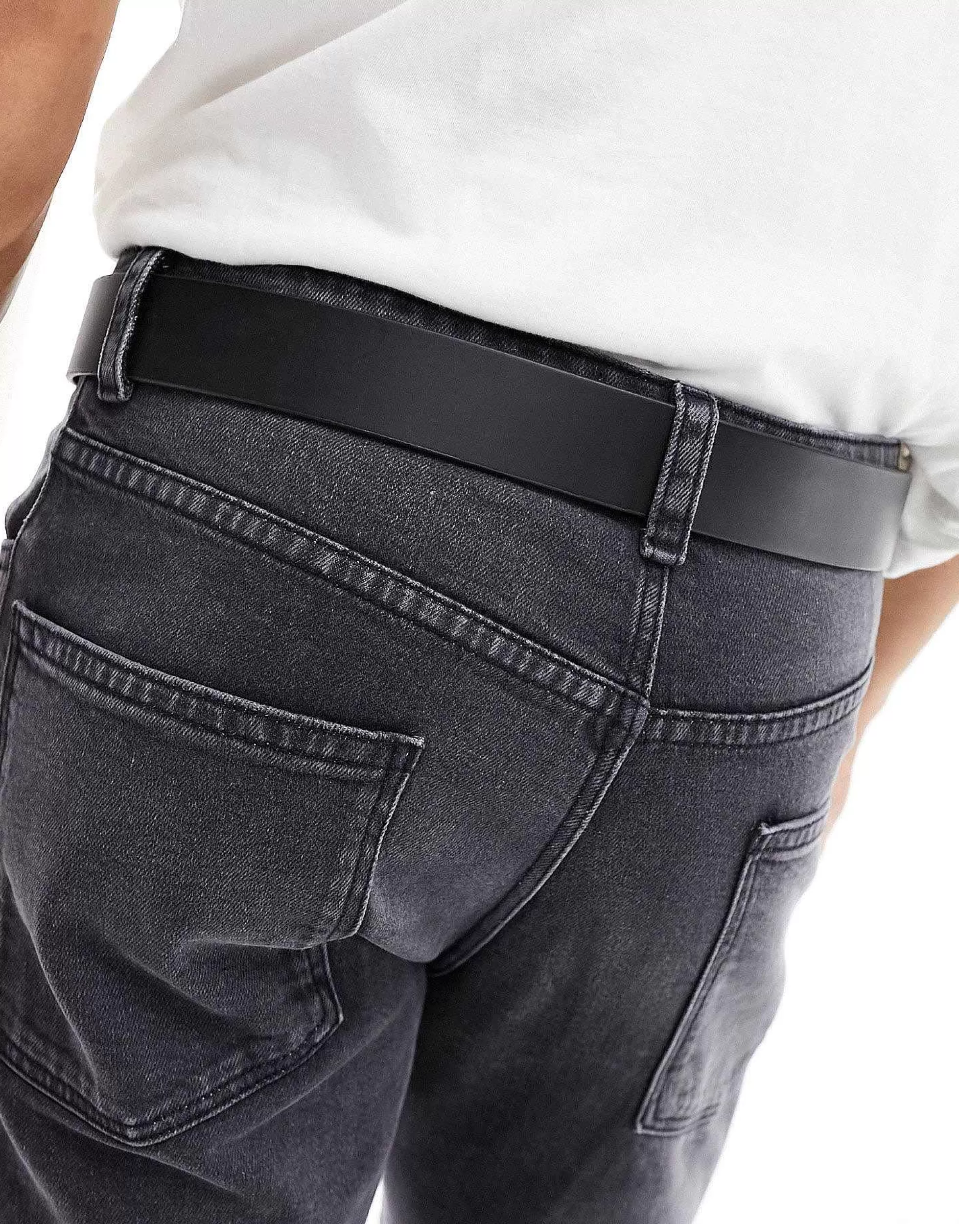 Men DESIGN Leather Belt With Oversized Eyelets In