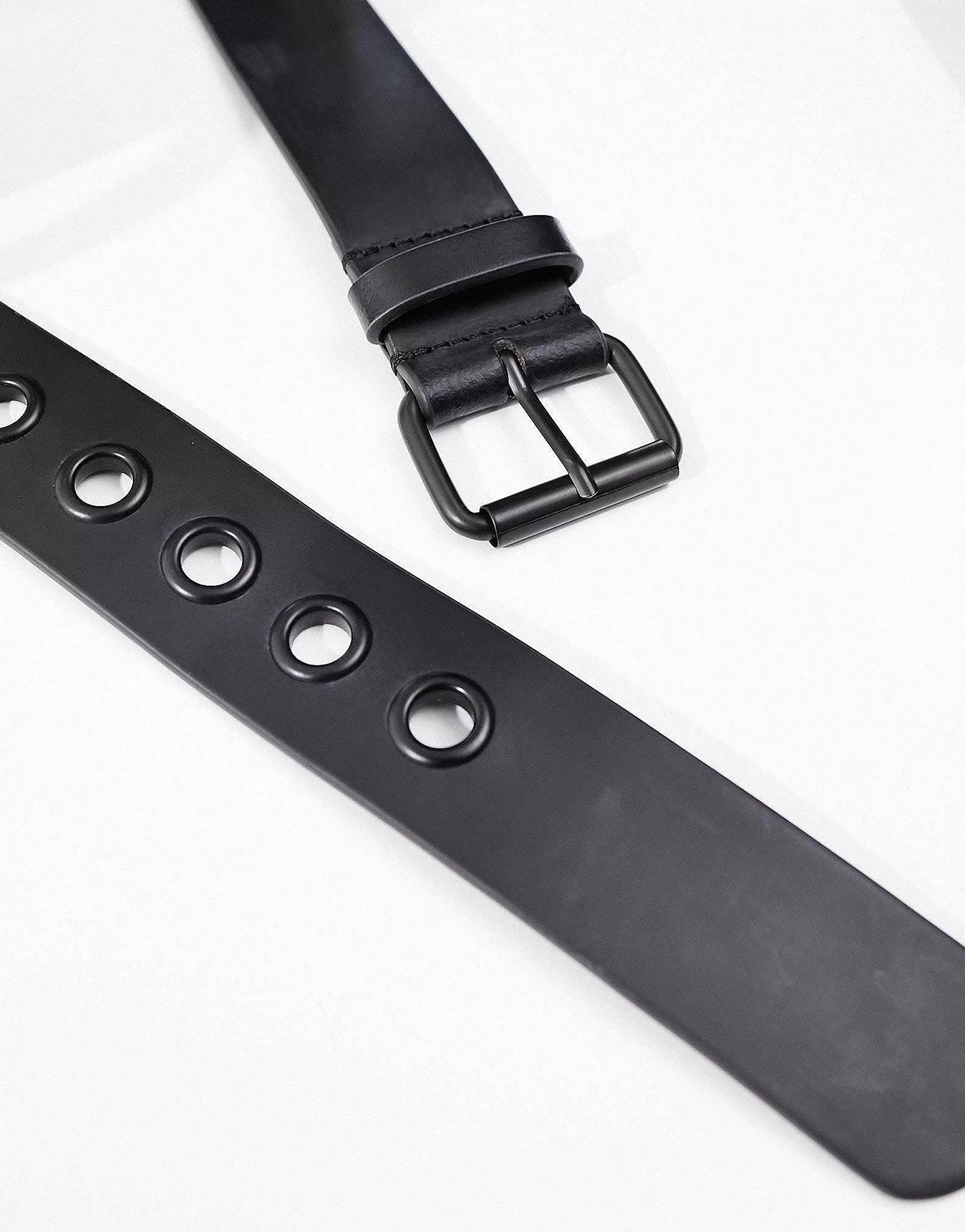 Men DESIGN Leather Belt With Oversized Eyelets In