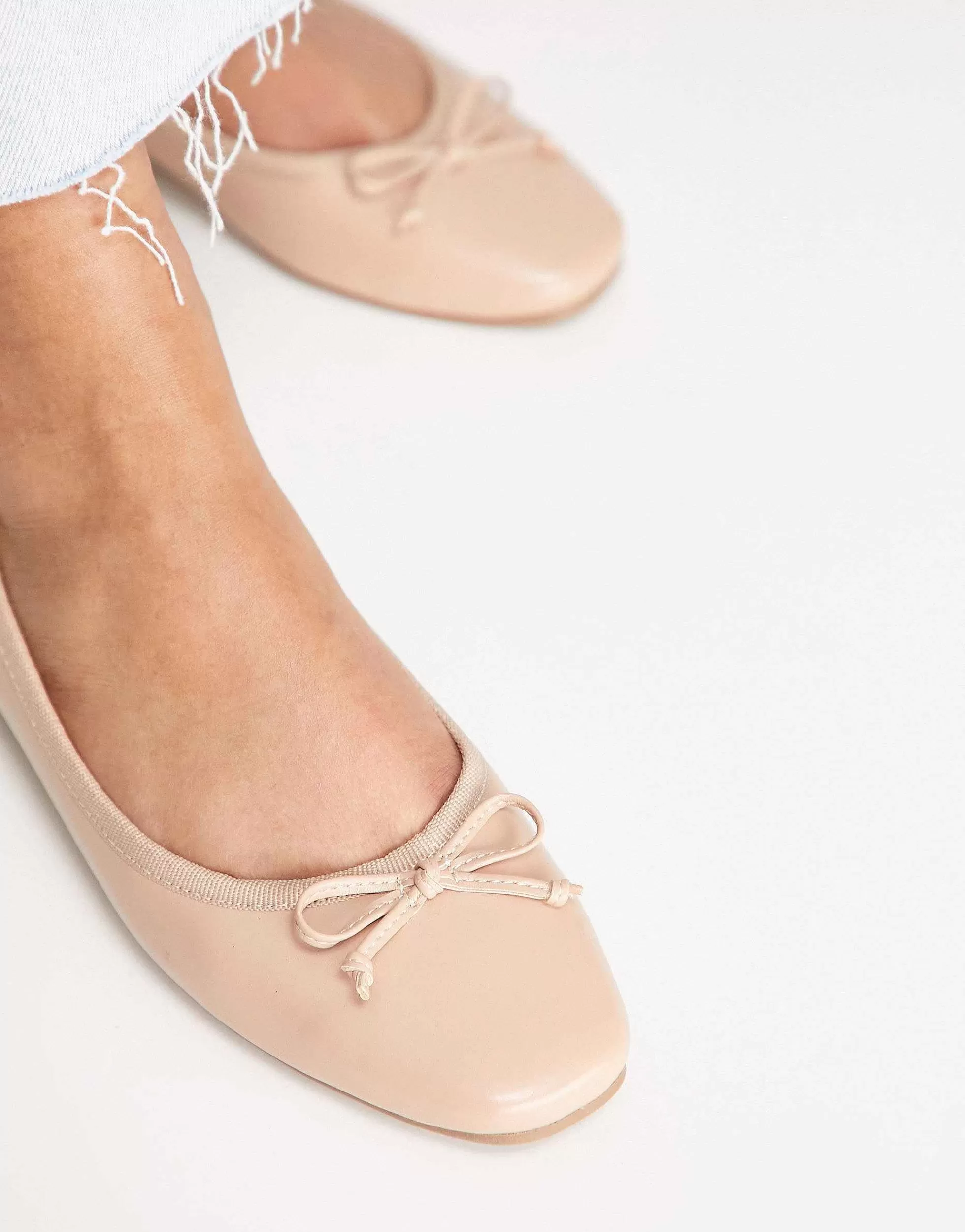 Women DESIGN Lullaby Bow Ballet In