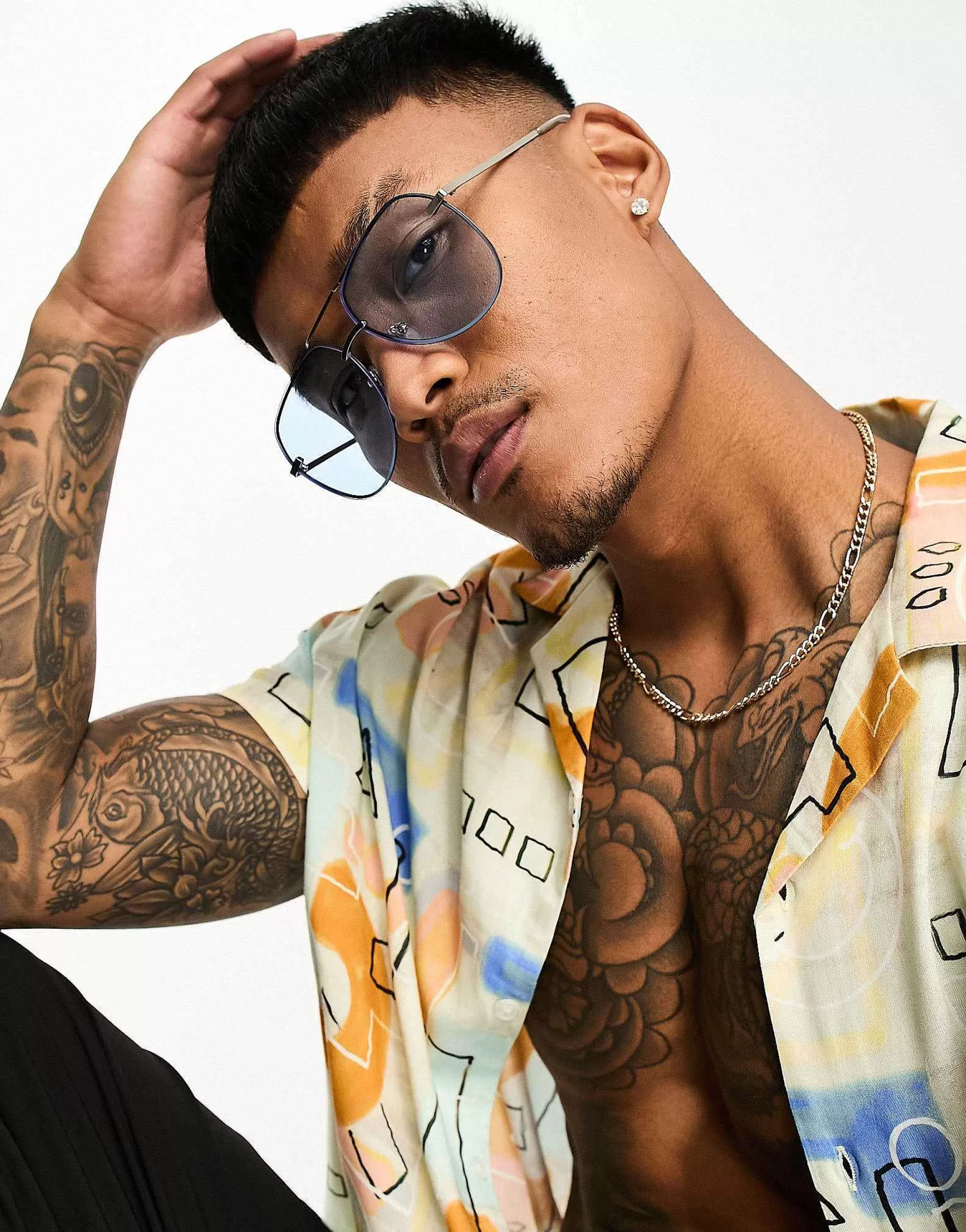 Men DESIGN Metal Aviator Sunglasses With Laid On Blue Lens In