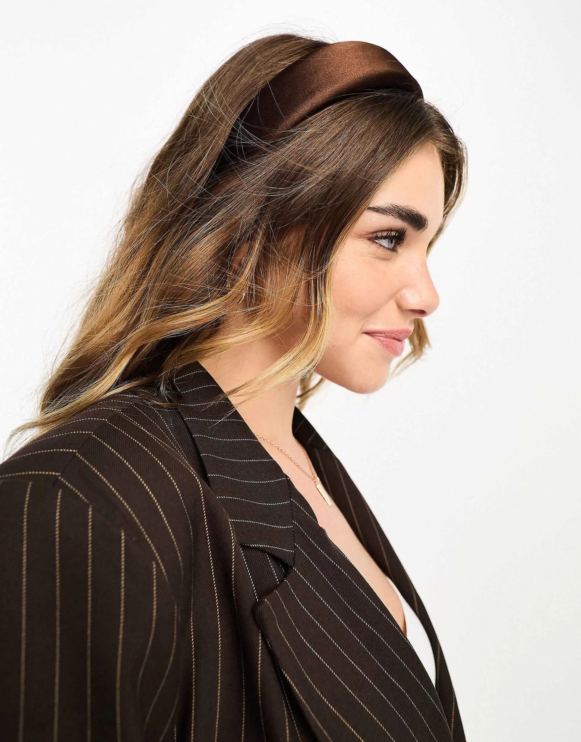 Women DESIGN Padded Headband In Chocolate Satin