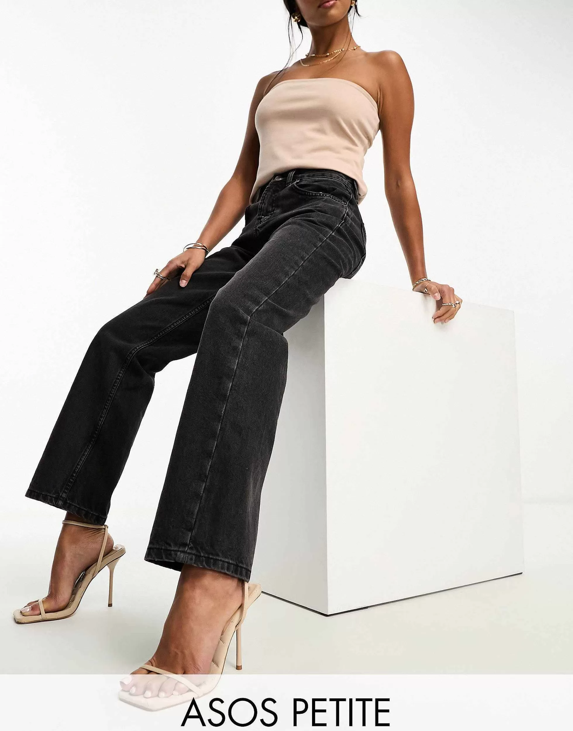 Women Petite Design 90'S Straight Jean In Washed