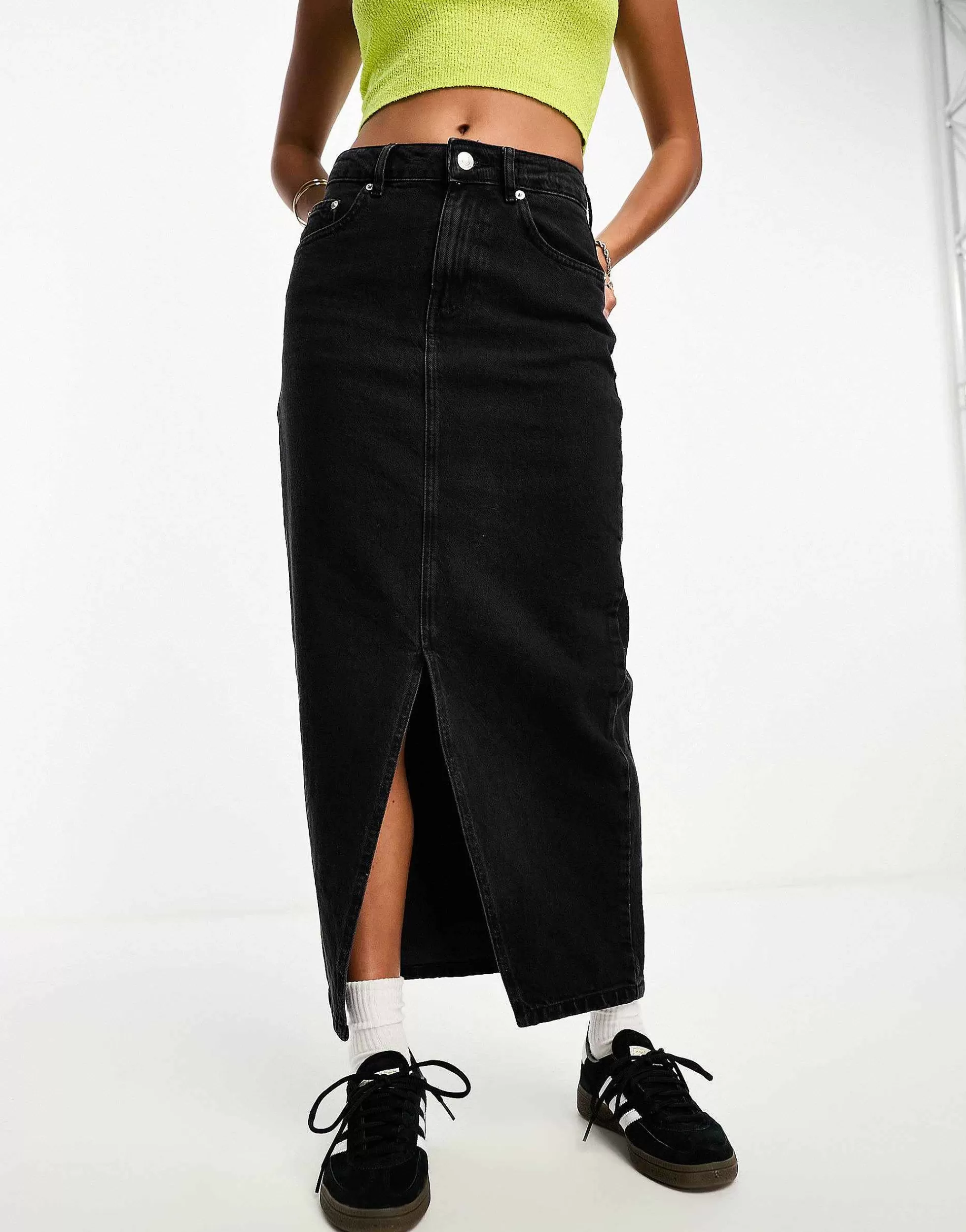 Women Petite Design Denim Midi Skirt With Split Hem In Washed