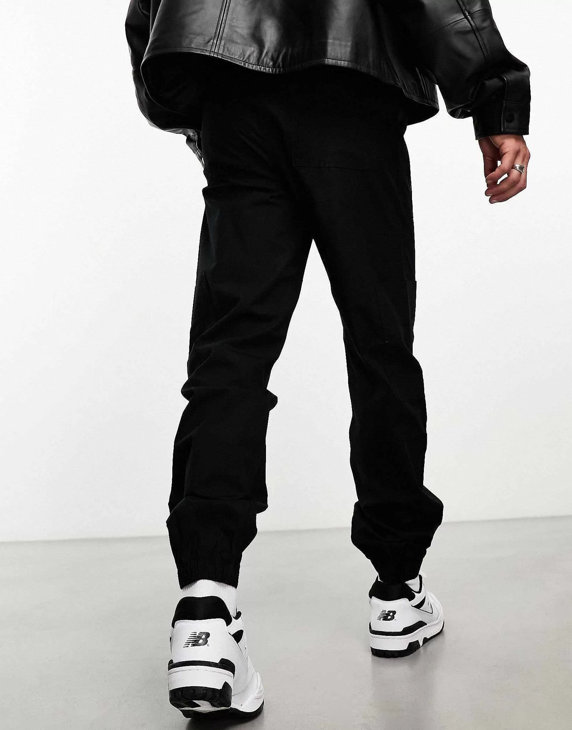 Men DESIGN Pull On Cargo Jogger In With Elasticated Waist