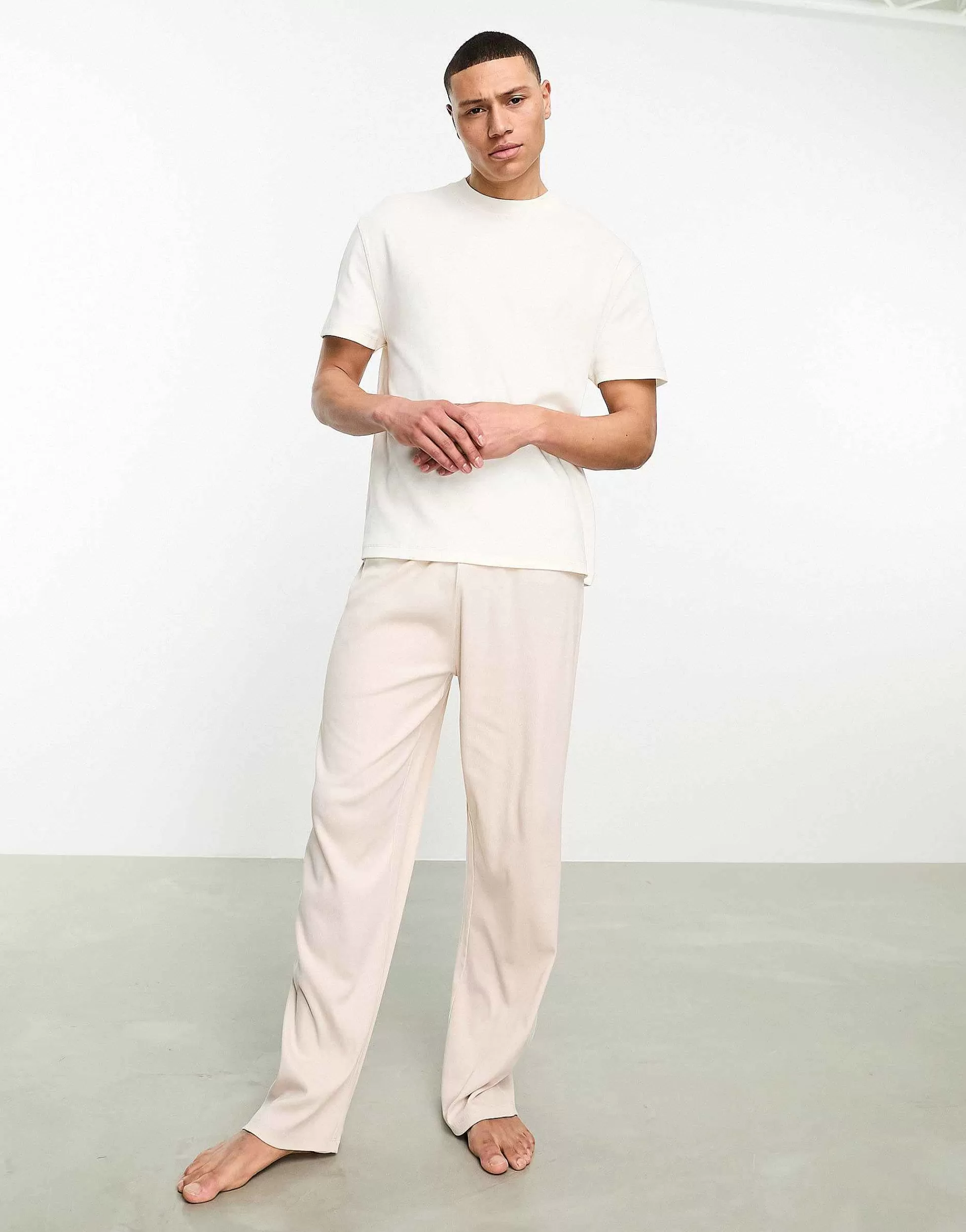 Men DESIGN Pyjama Lounge Set With T-Shirt And Trousers In Rib