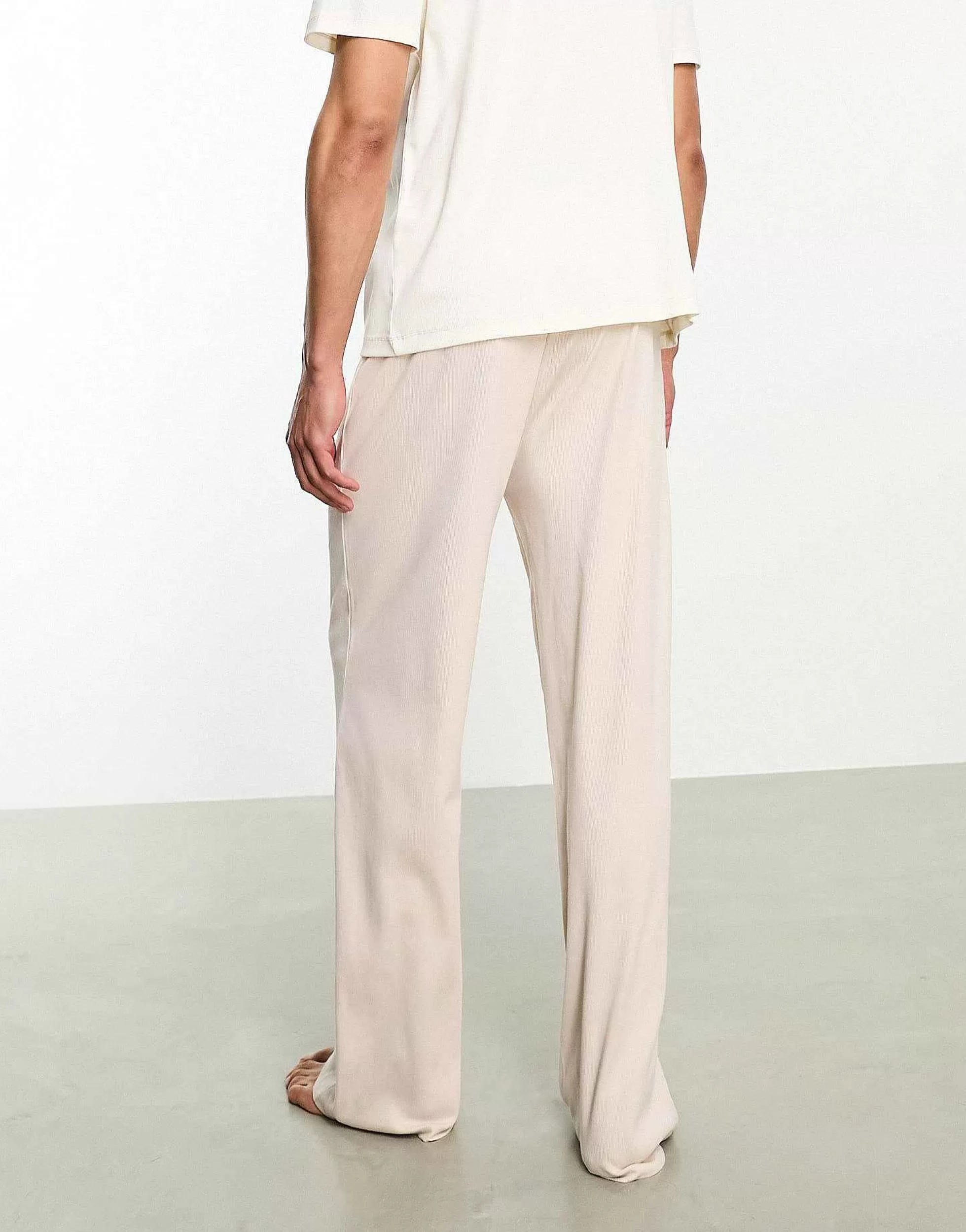 Men DESIGN Pyjama Lounge Set With T-Shirt And Trousers In Rib
