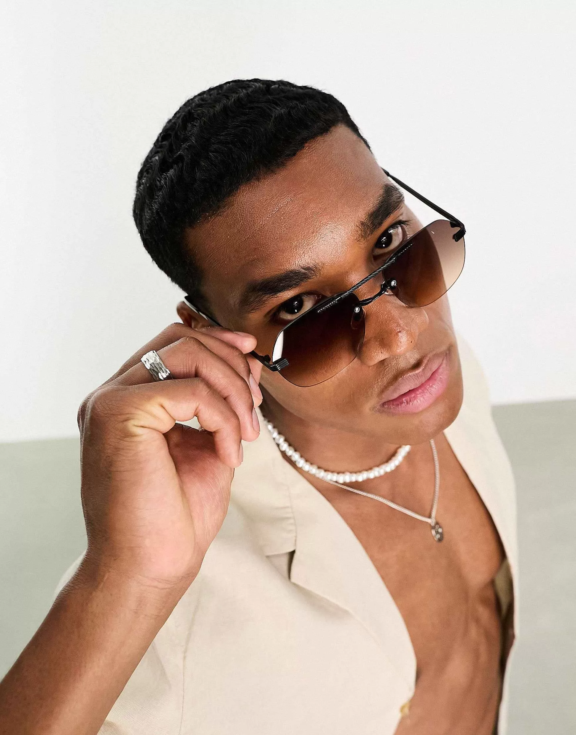 Men DESIGN Rimless Aviator Sunglasses With Brown Gradient Lens In