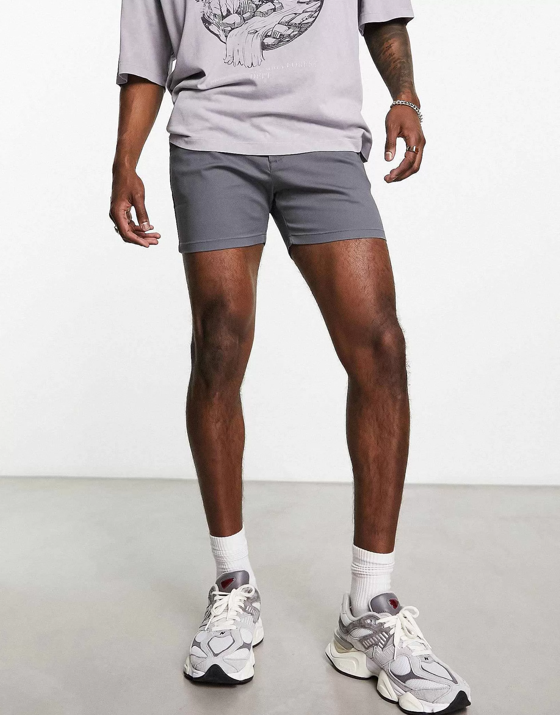 Men DESIGN Skinny Chino Shorts In Shorter Length In