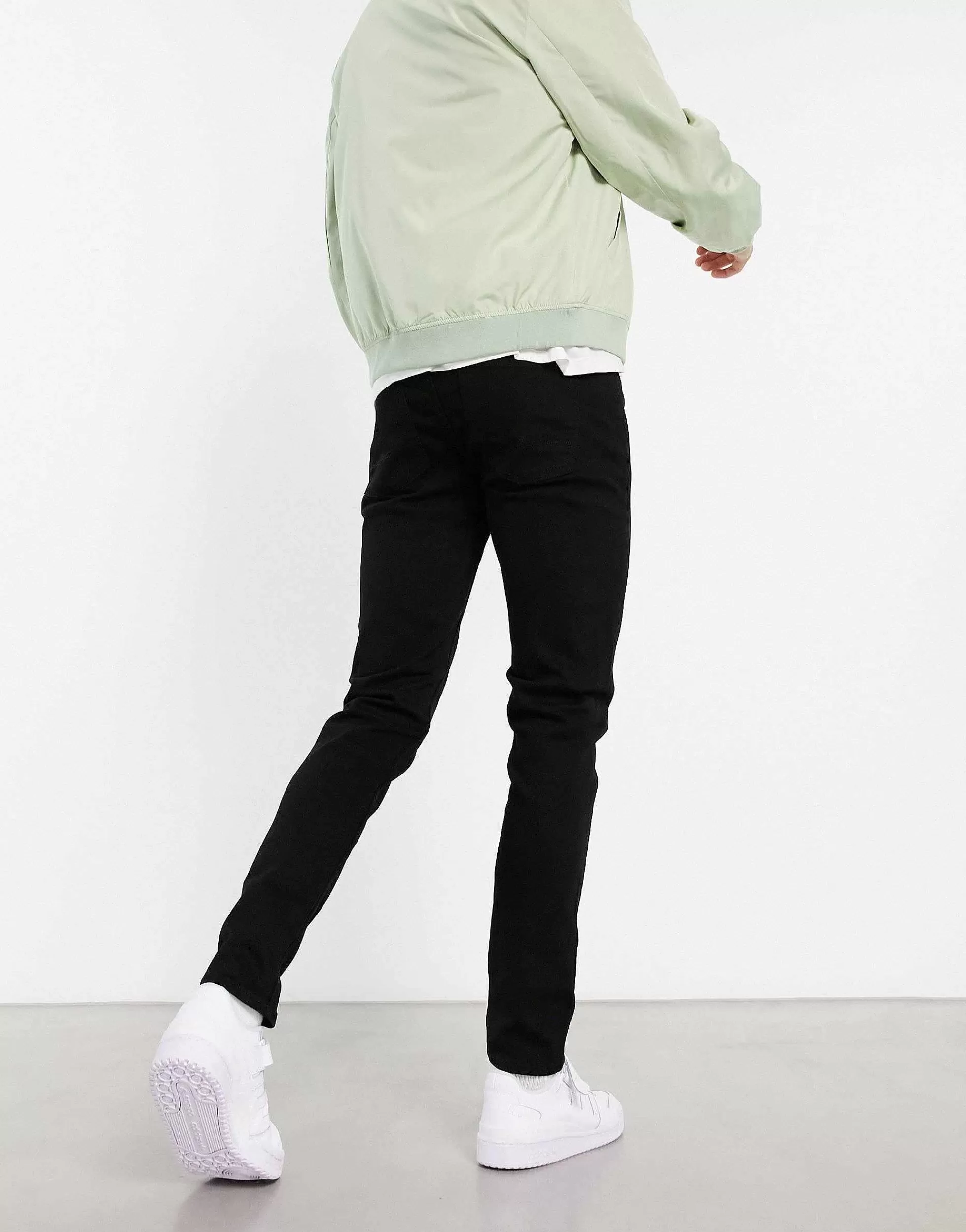 Men DESIGN Skinny Jeans In