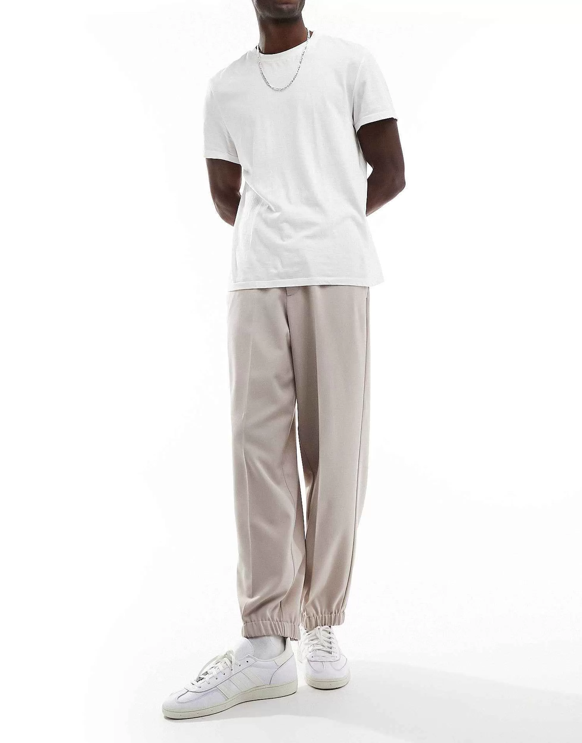 Men DESIGN Smart Wide Leg Joggers In